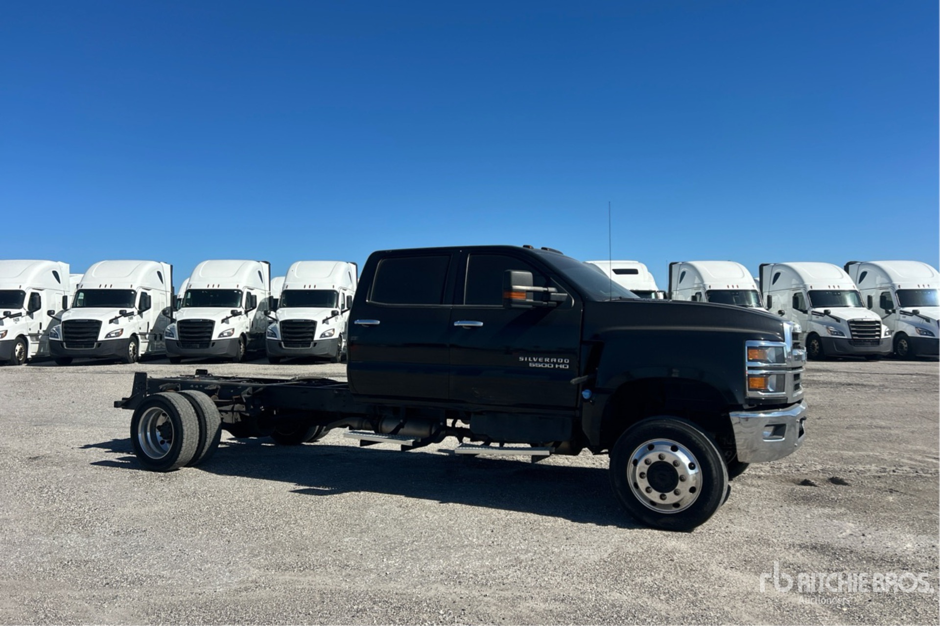 2023 Chevrolet SILVERADO 5500H