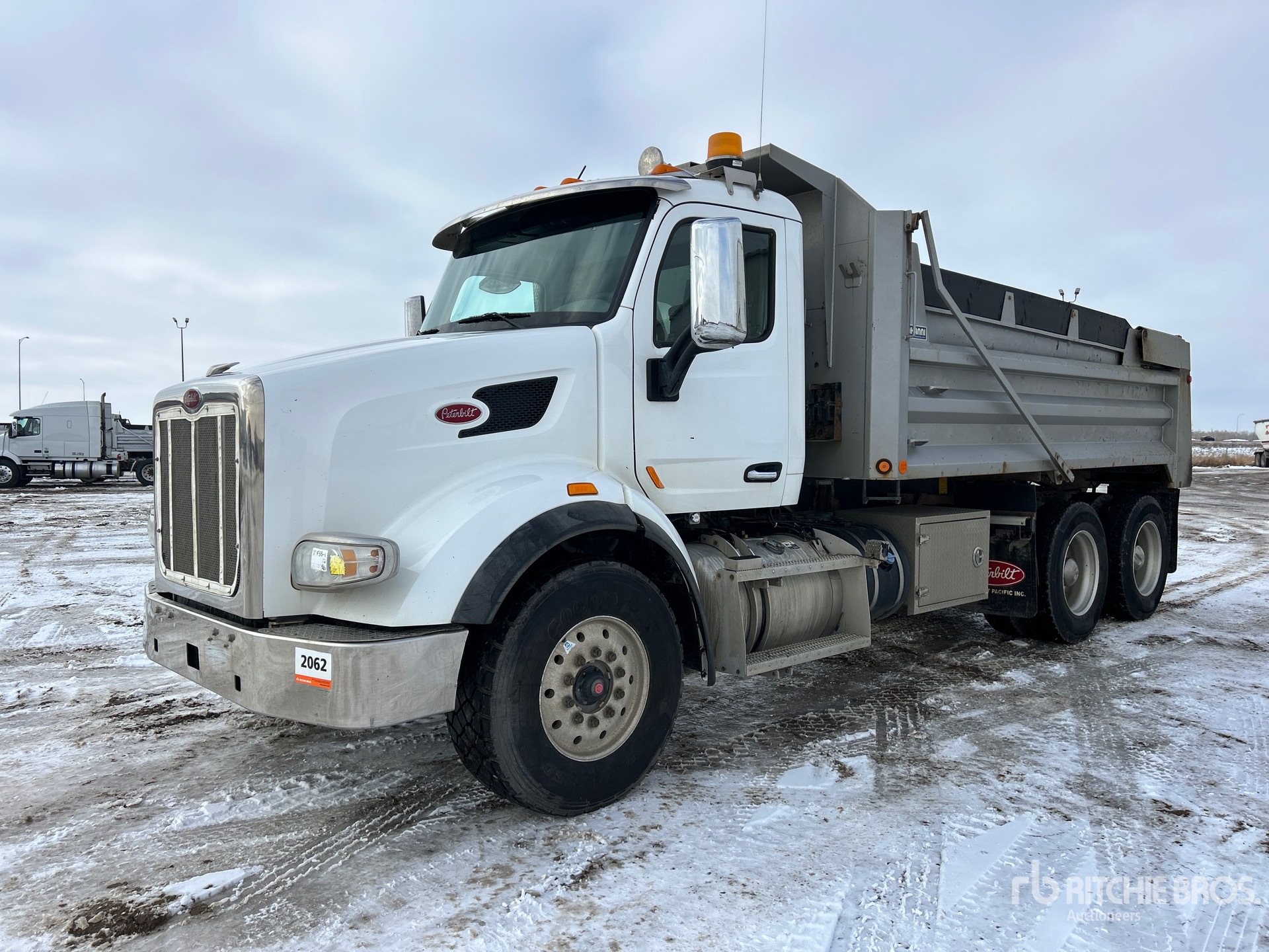 2017 Peterbilt 567