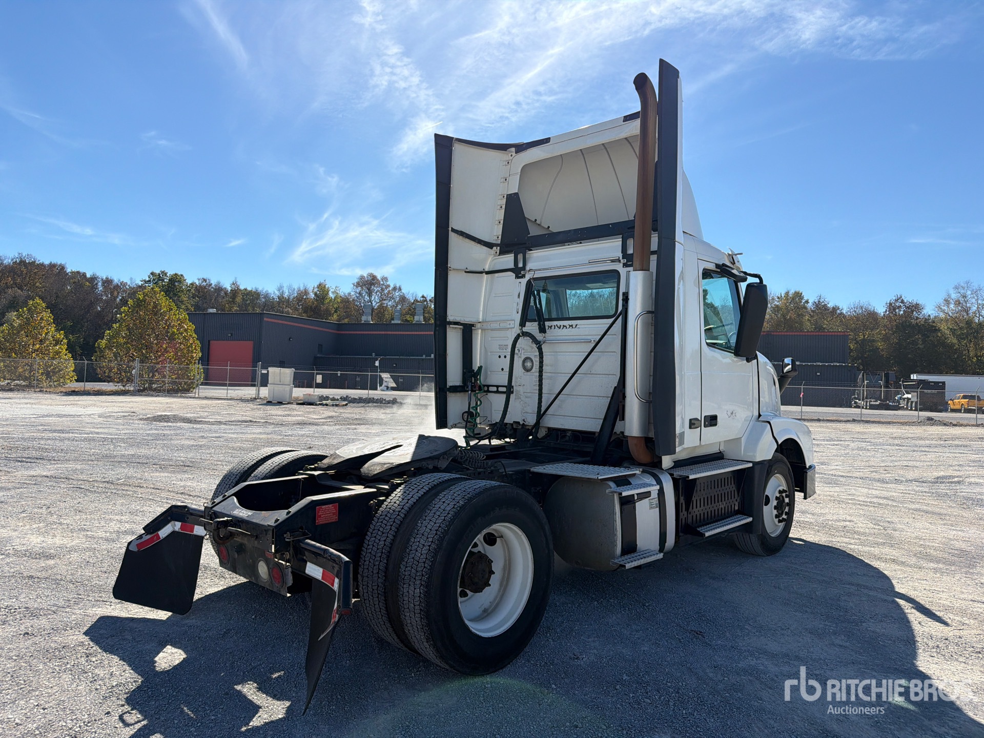 2017 Volvo VNL42T
