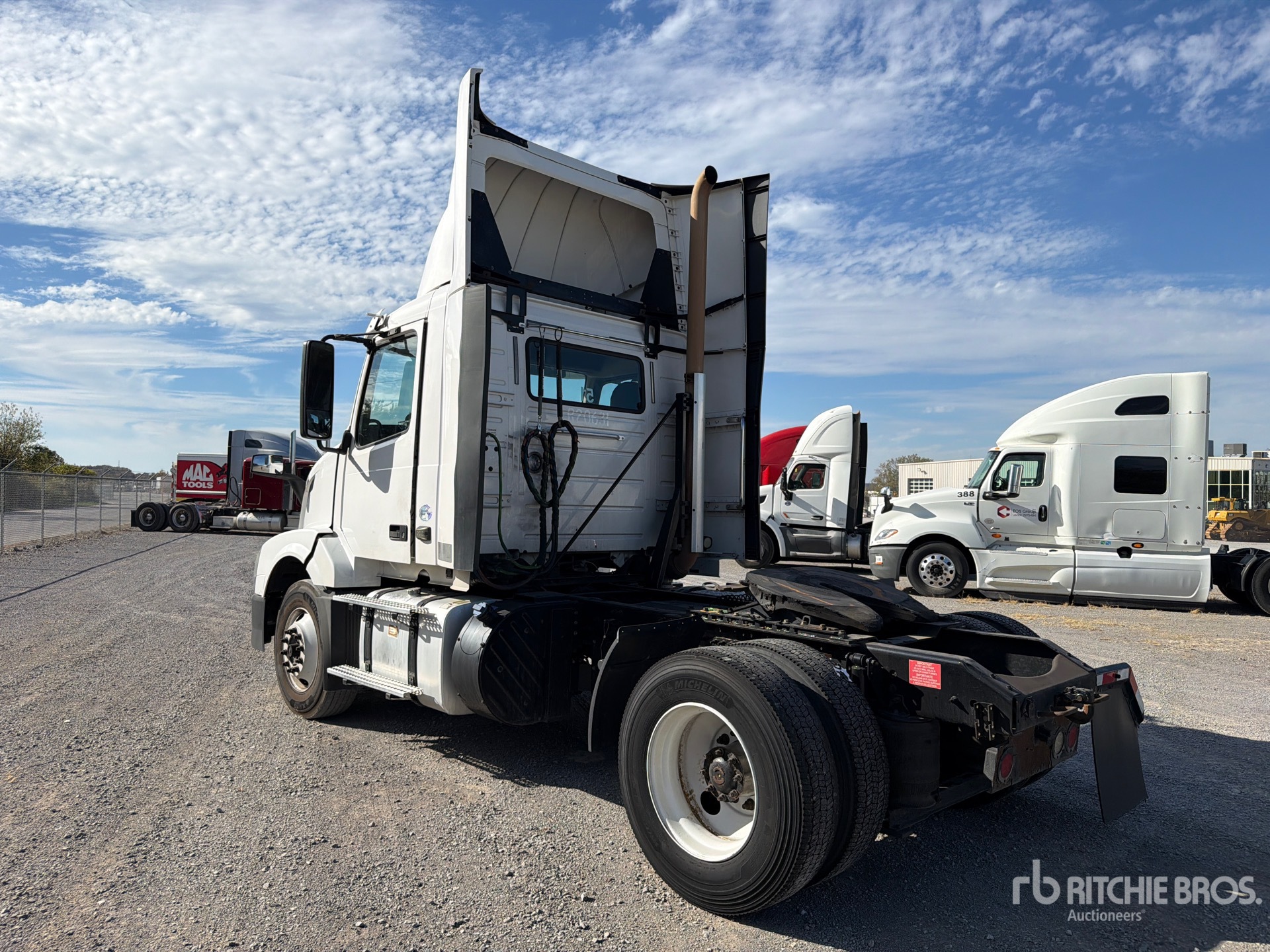 2018 Volvo VNL42T