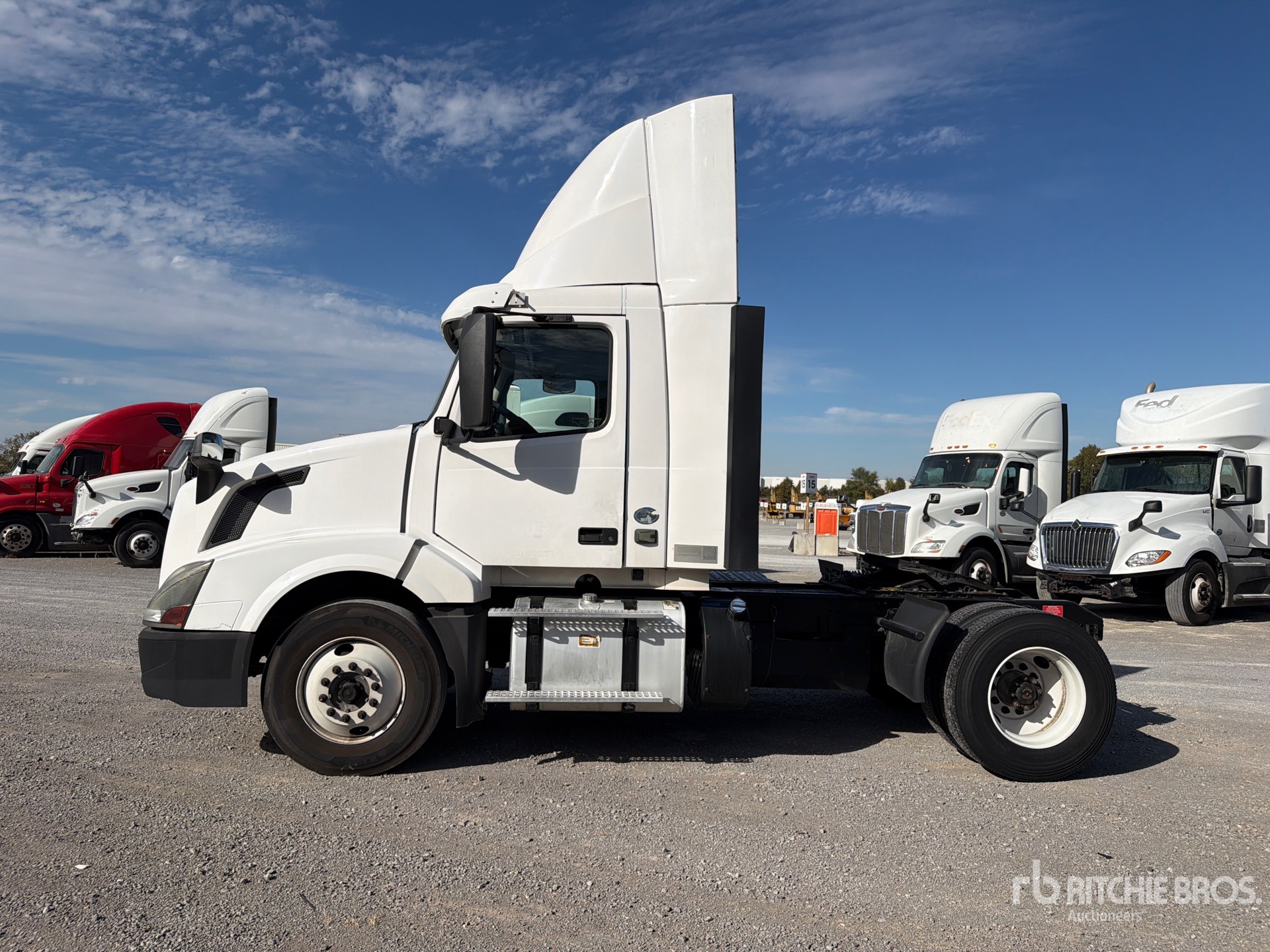 2018 Volvo VNL42T