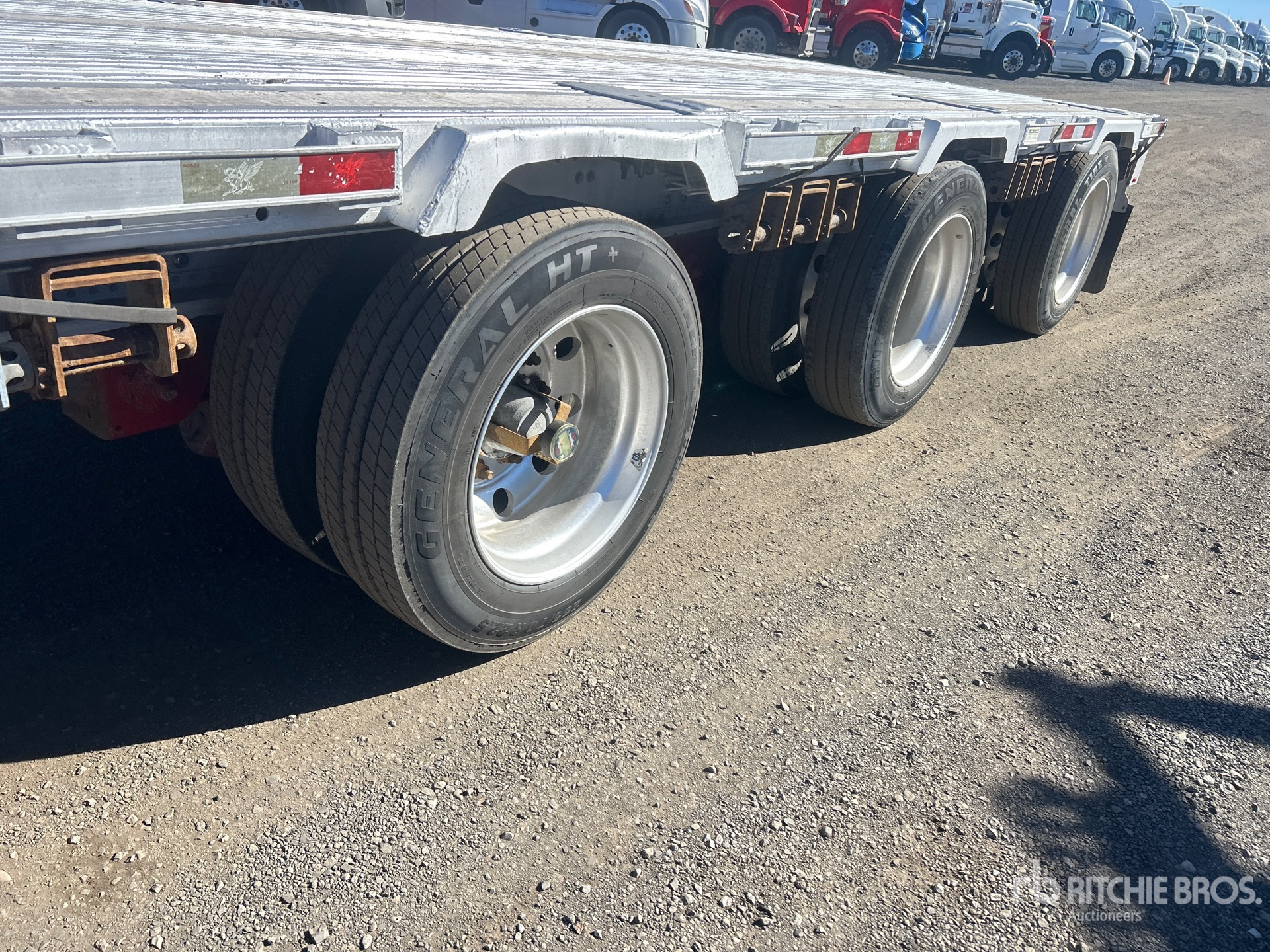 2014 Manac 13348B409