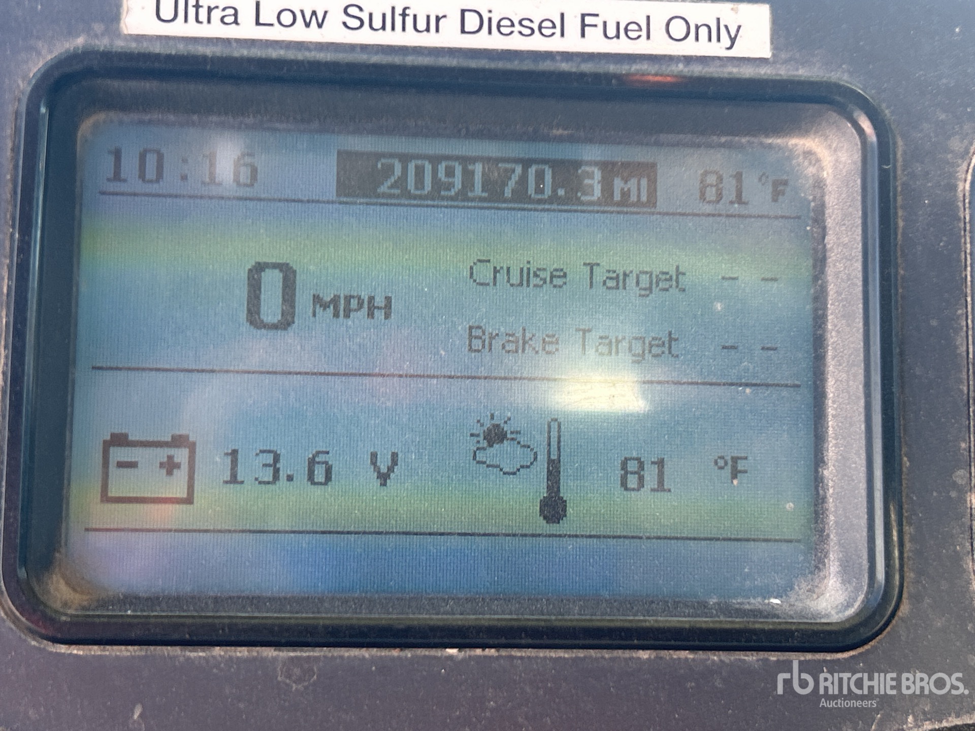2017 Mack GU713