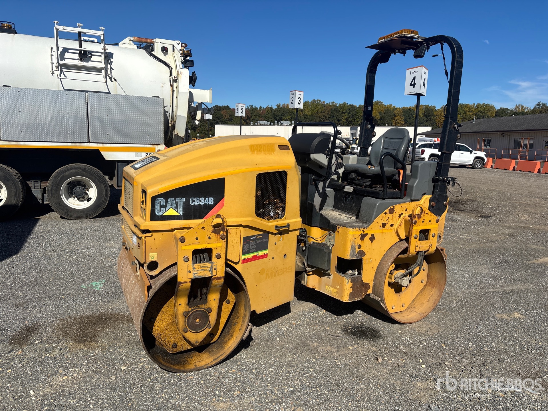 Photo of 2017 Caterpillar CB34B