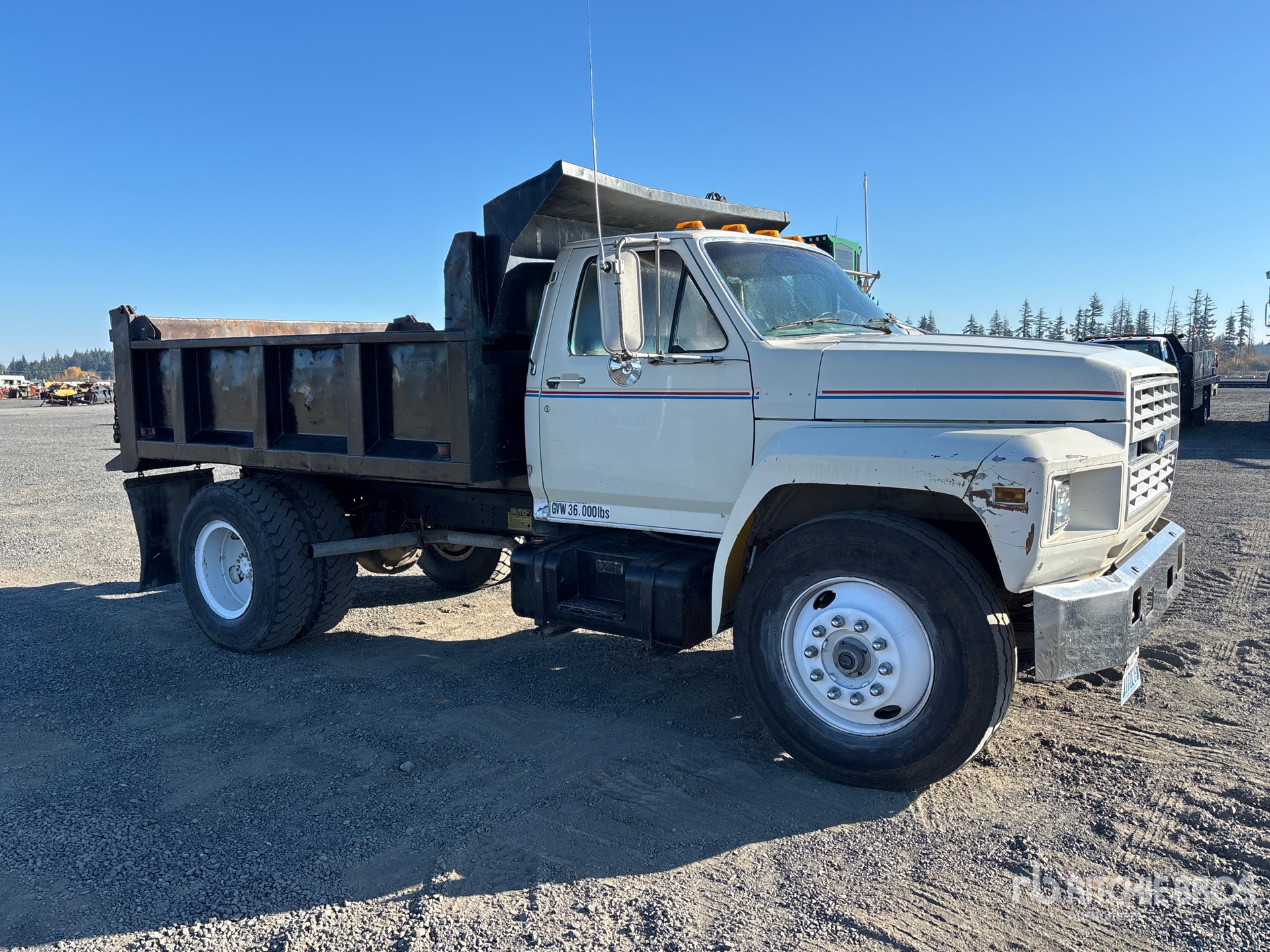 1985 Ford F-800