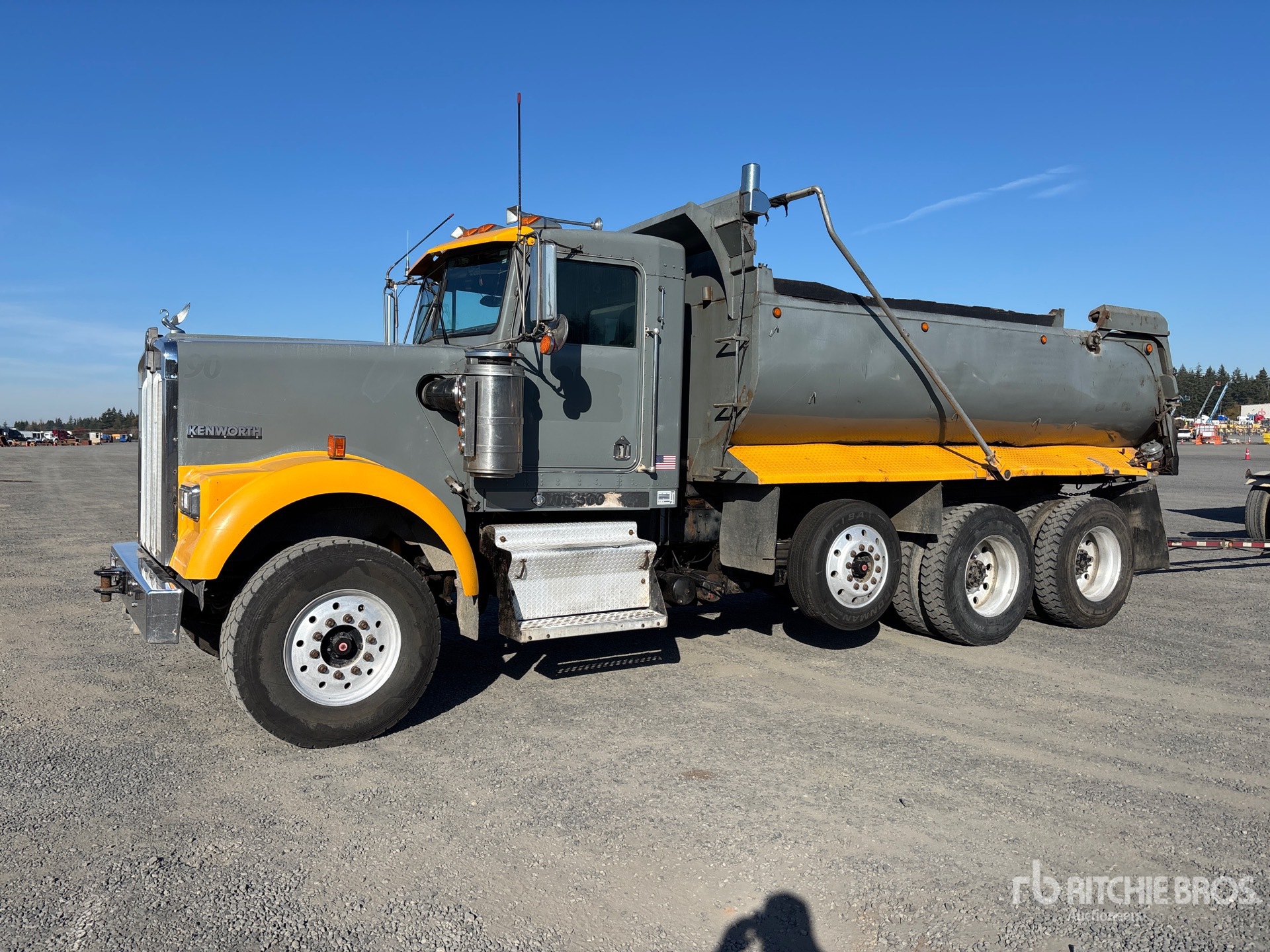 1990 Kenworth W900