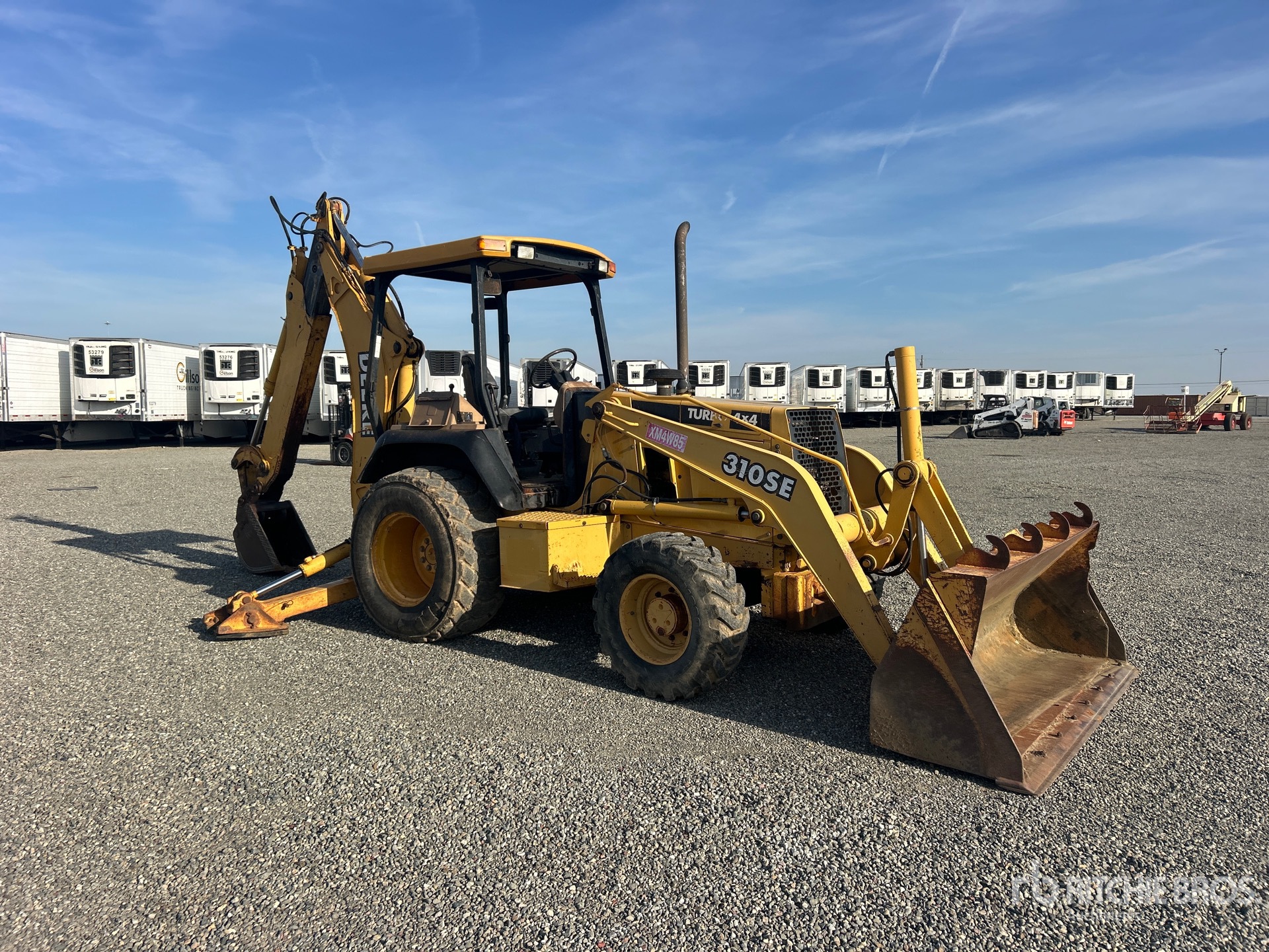 2000 John Deere 310SE