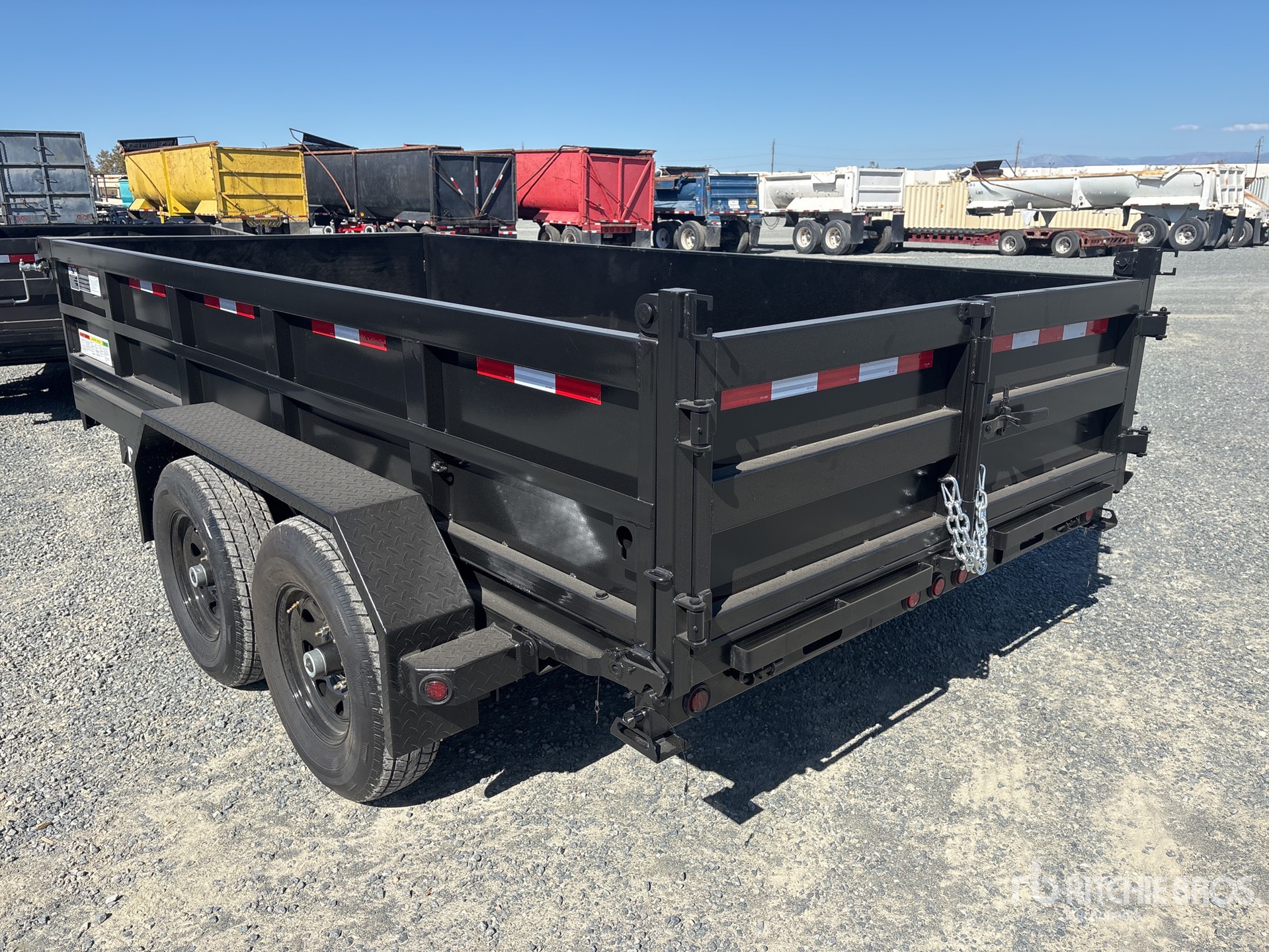 2027 DENTON 14 FT T/A