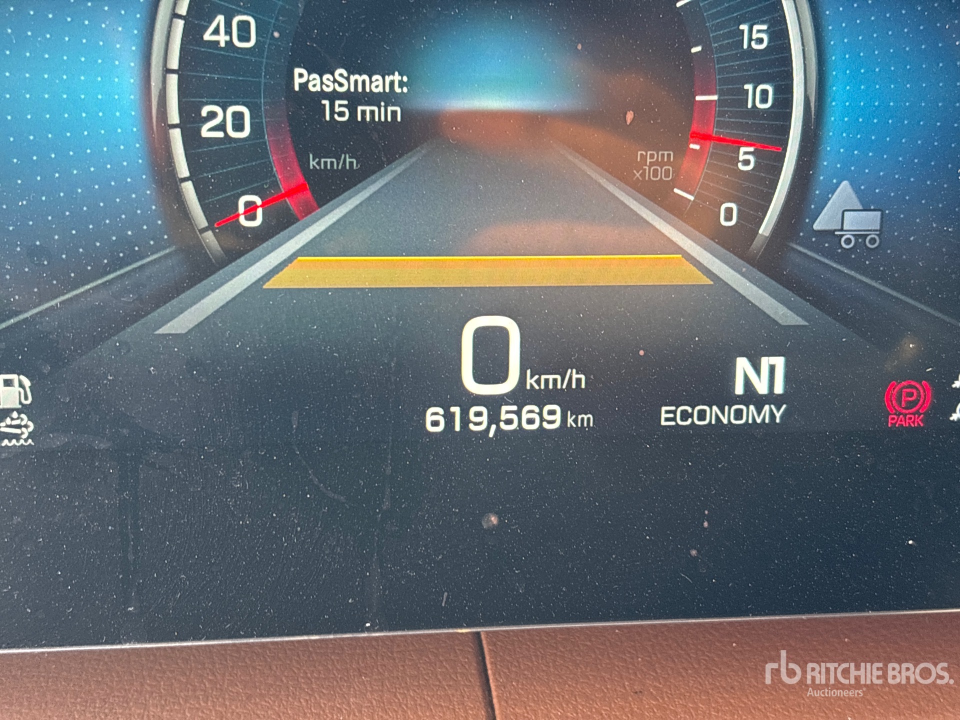 2025 Freightliner CASCADIA 126
