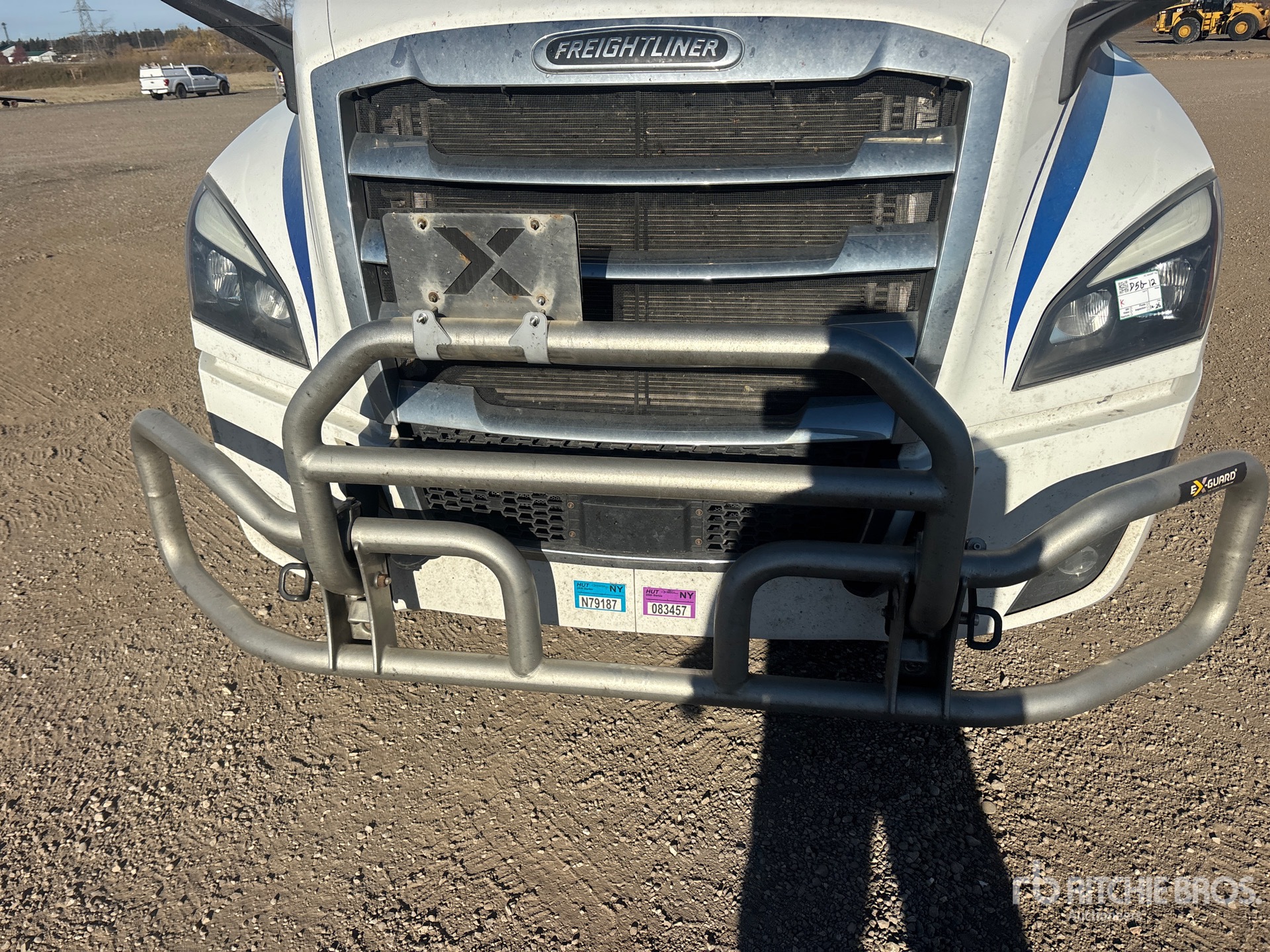 2025 Freightliner CASCADIA 126
