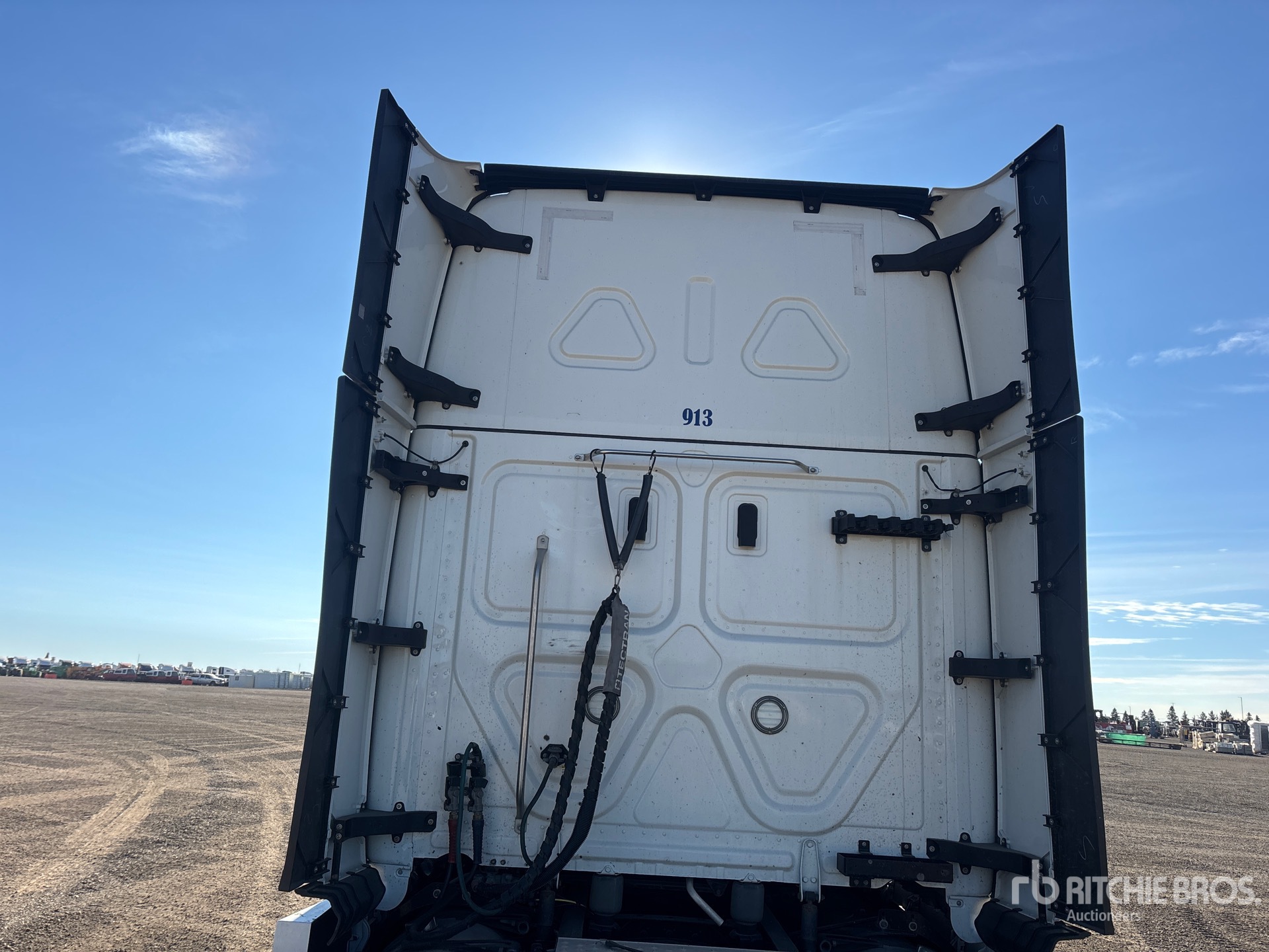 2024 Freightliner CASCADIA 126