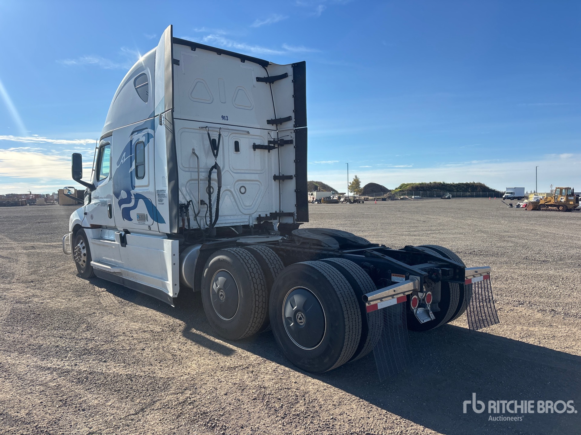2024 Freightliner CASCADIA 126