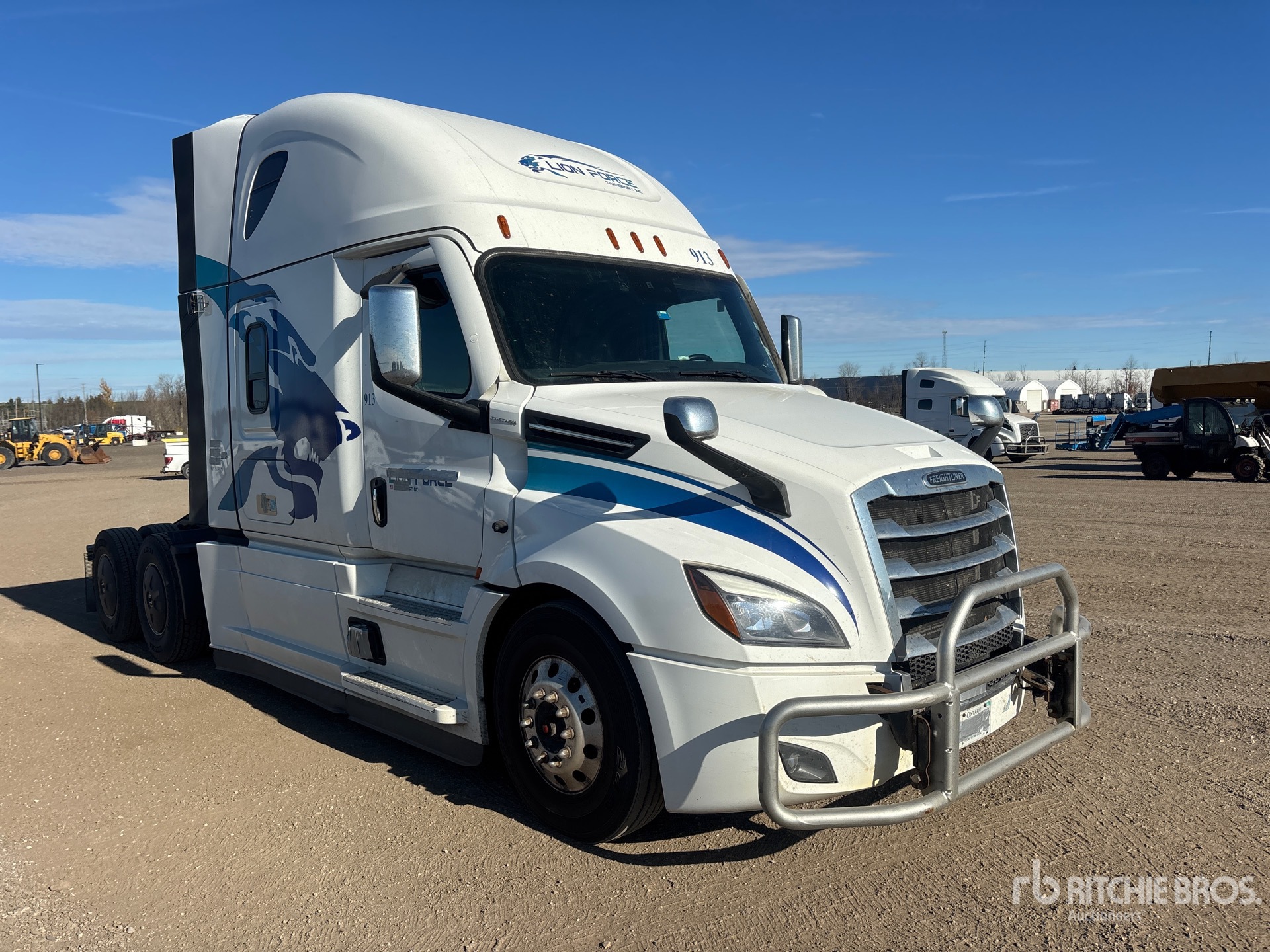 2024 Freightliner CASCADIA 126