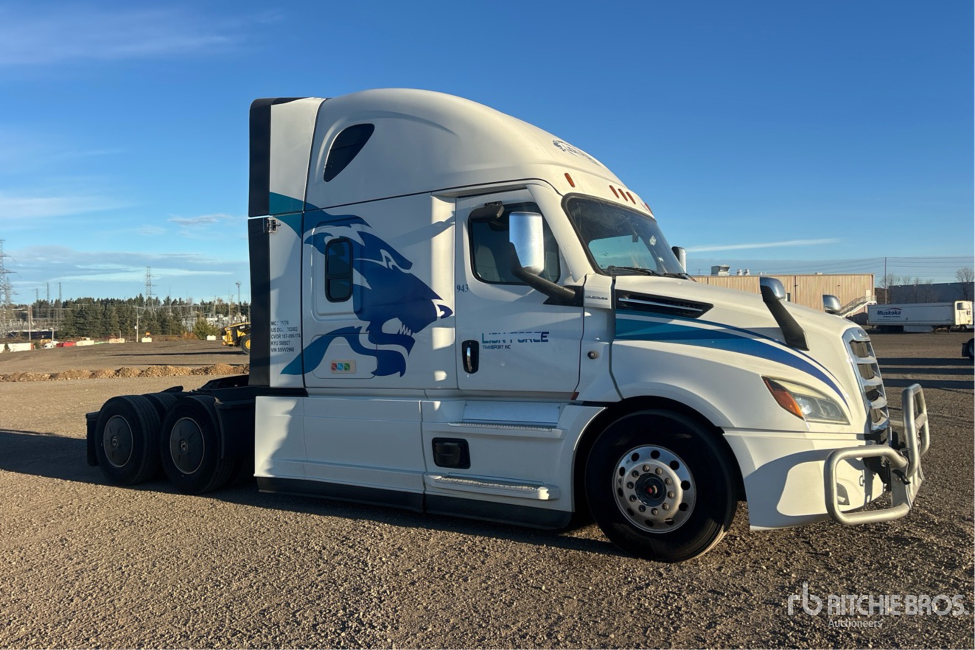 2025 Freightliner CASCADIA 126