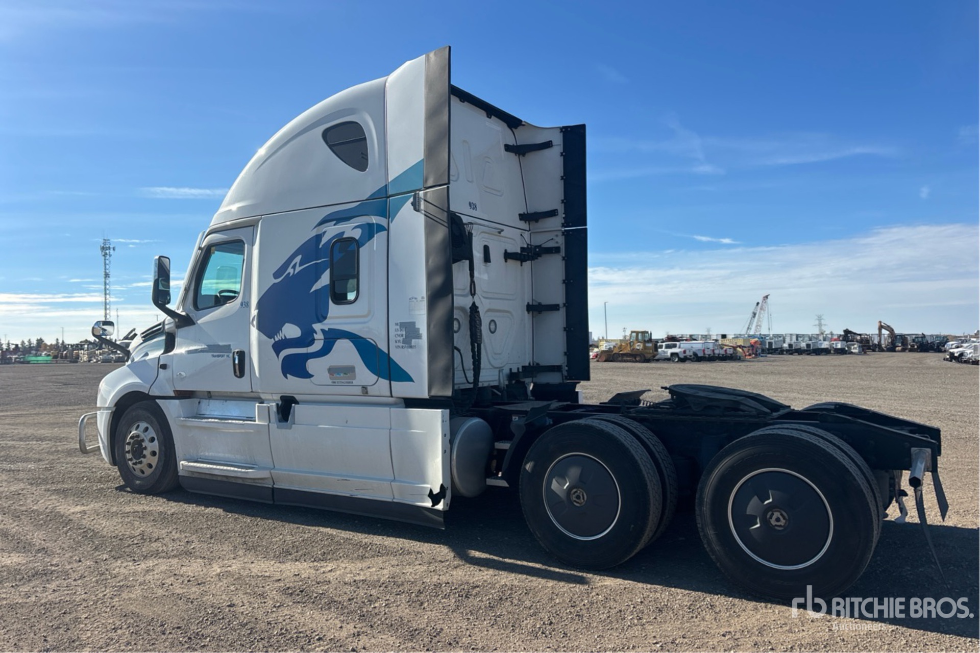 2024 Freightliner CASCADIA 126