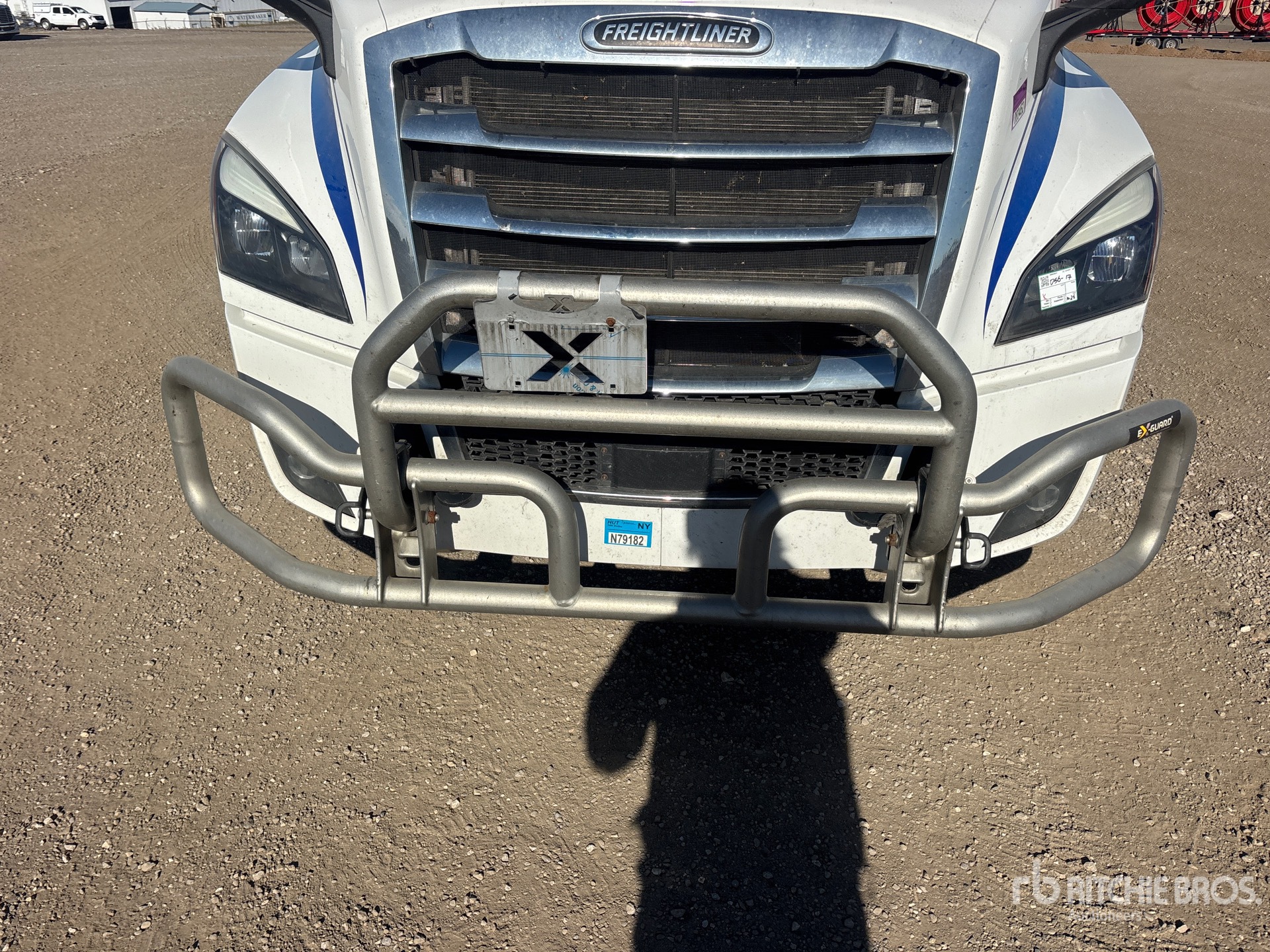 2025 Freightliner CASCADIA 126
