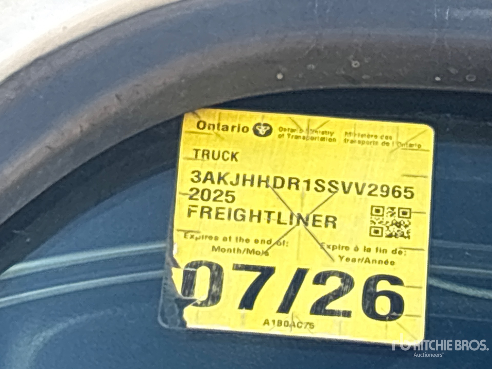 2025 Freightliner CASCADIA 126