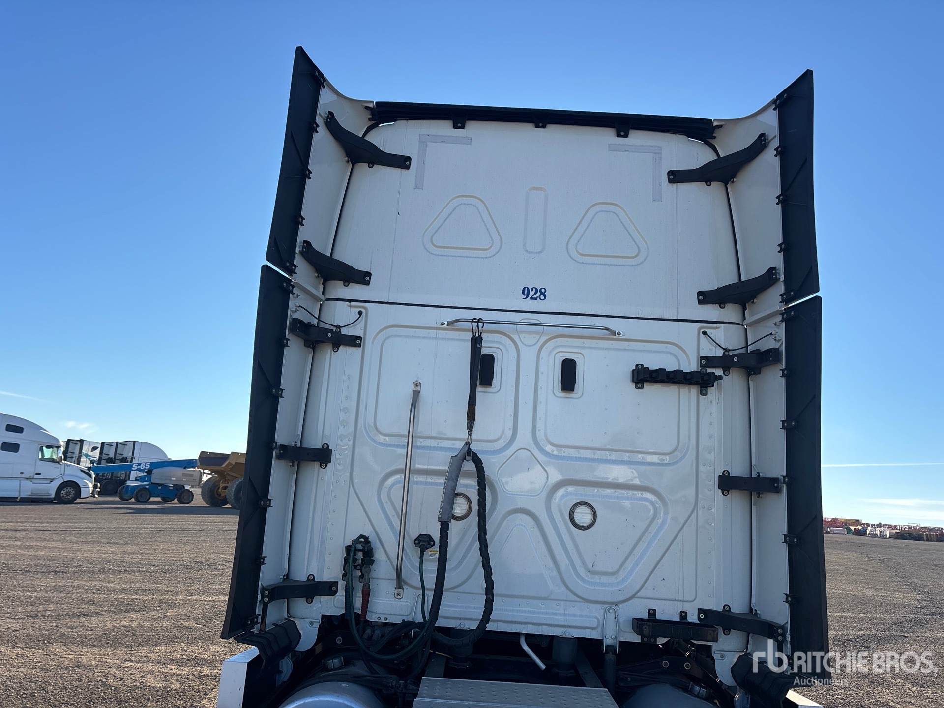 2024 Freightliner CASCADIA 126