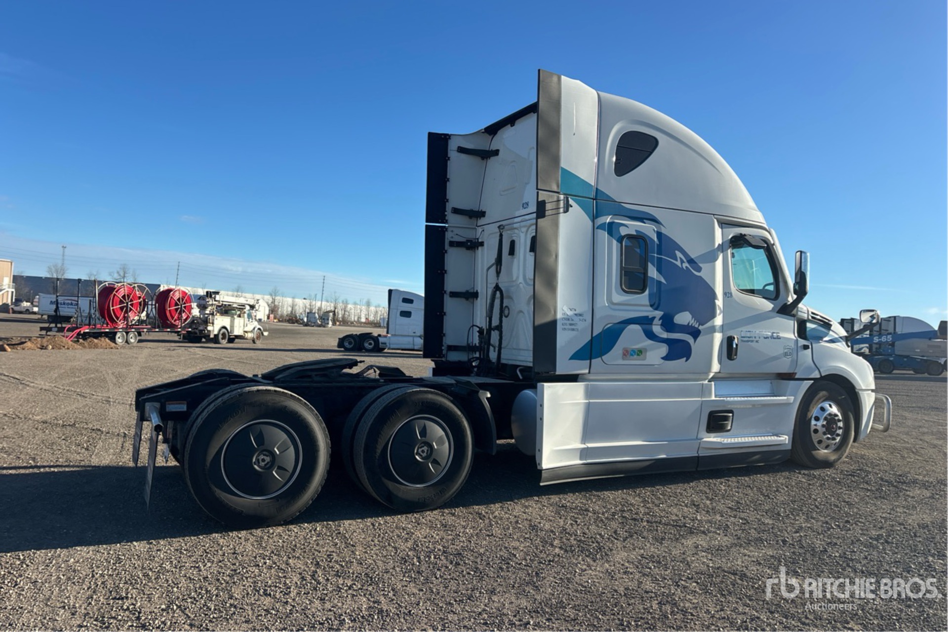 2024 Freightliner CASCADIA 126