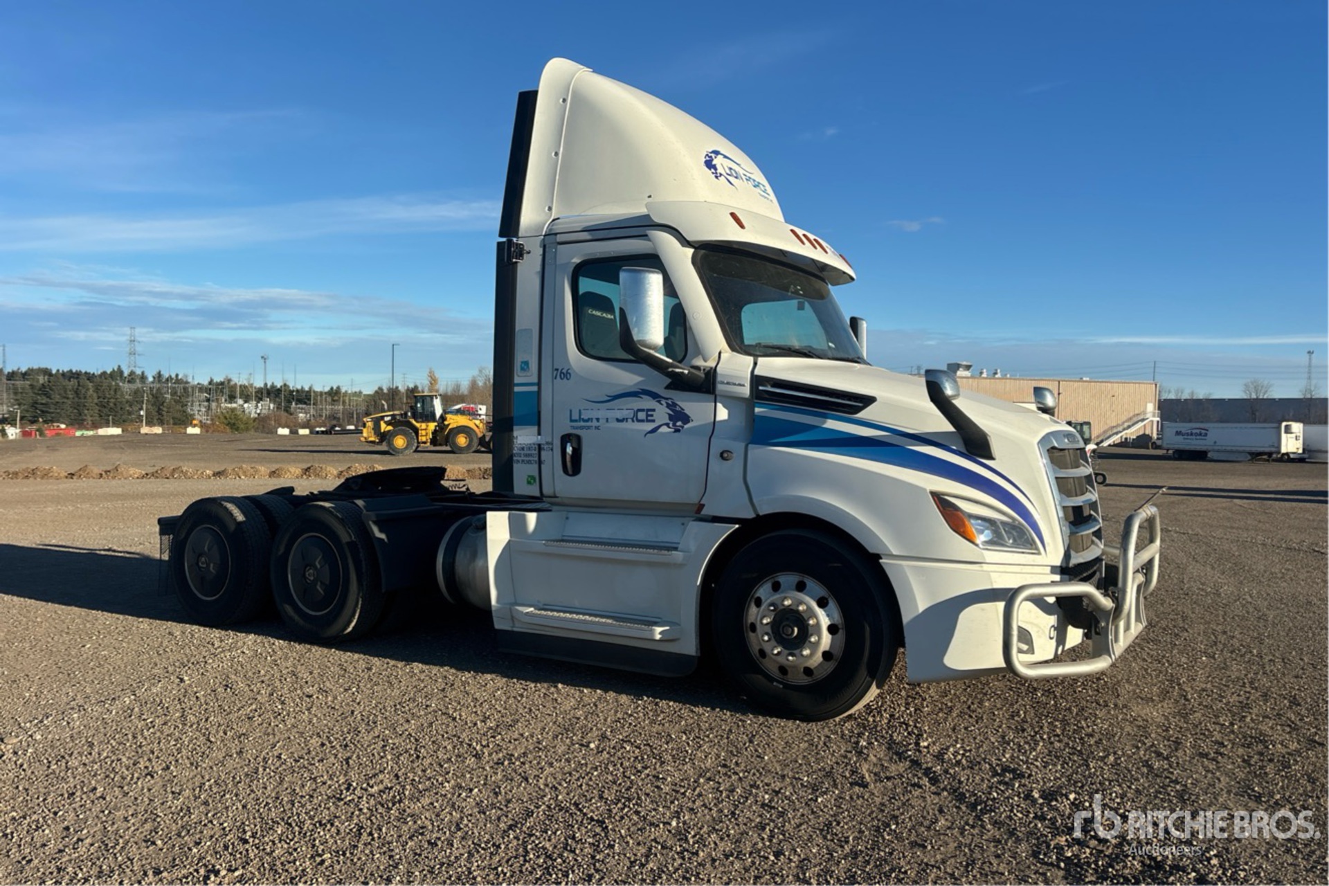 2023 Freightliner CASCADIA 126