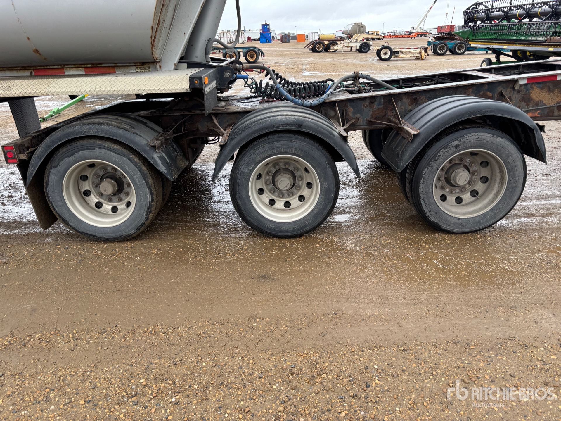 2014 Arnes 15 FT SUPER B-TRAIN LEAD