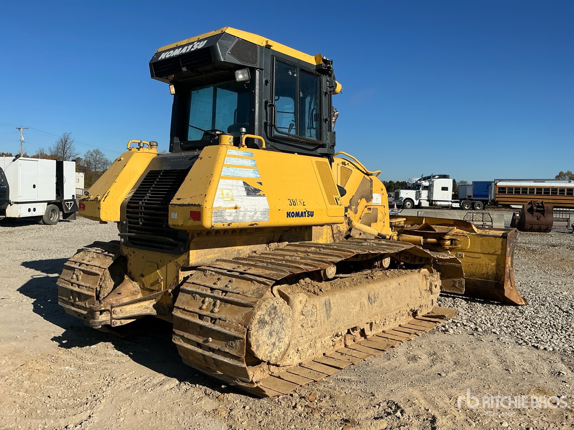 2016 Komatsu D61PX-24