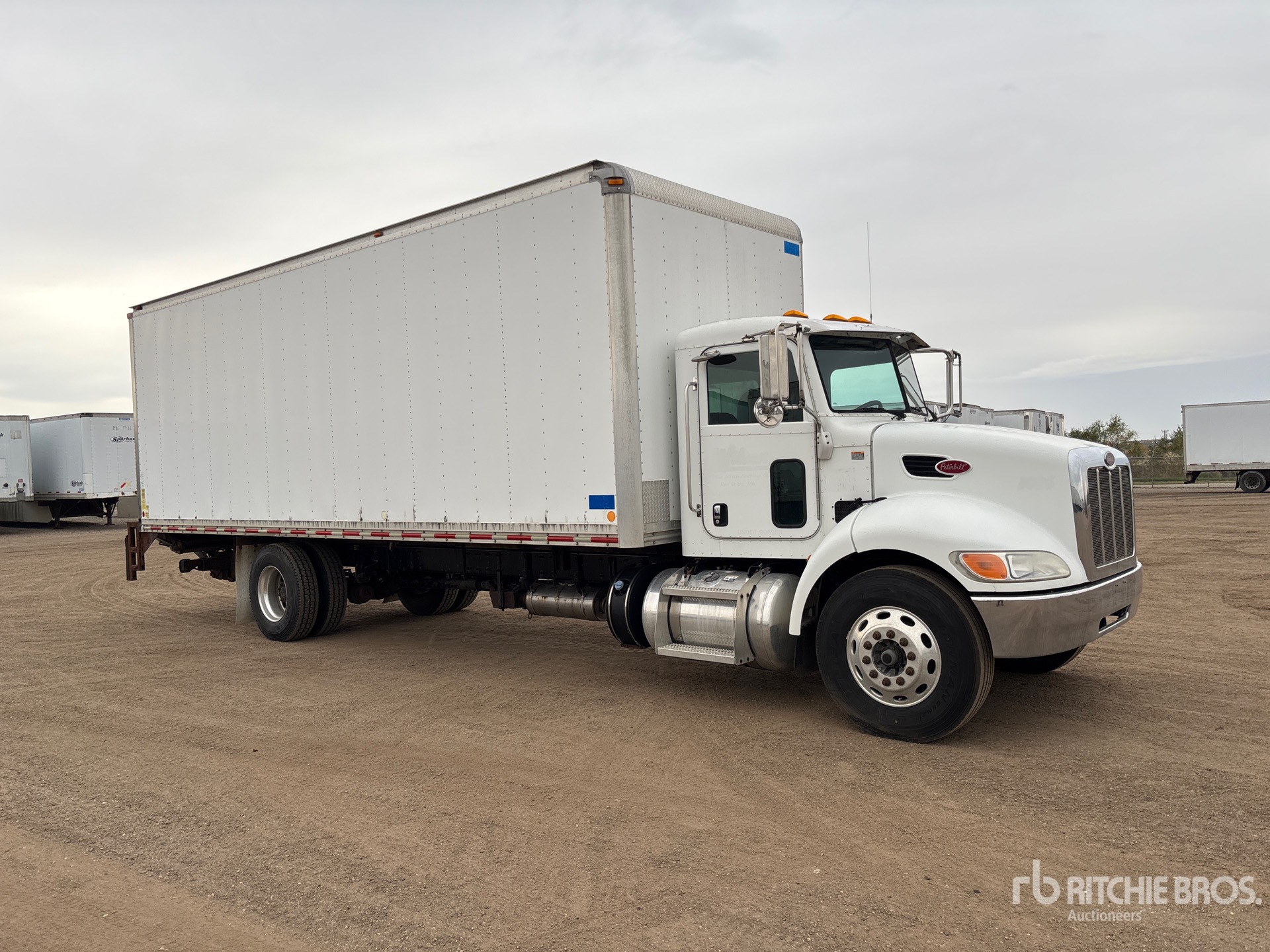 2013 Peterbilt 337