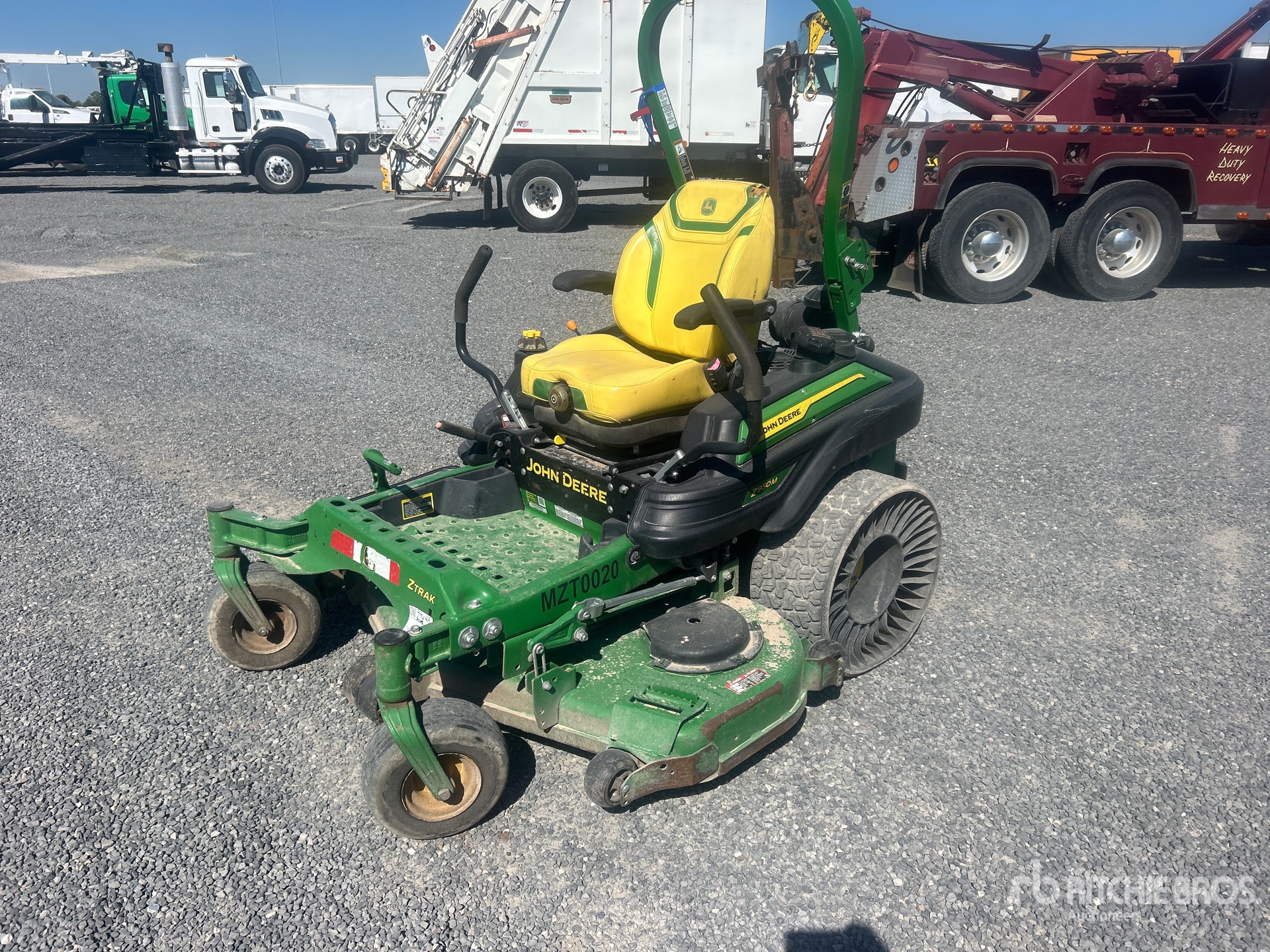 Photo of 2023 John Deere Z950M ZTRAK M S