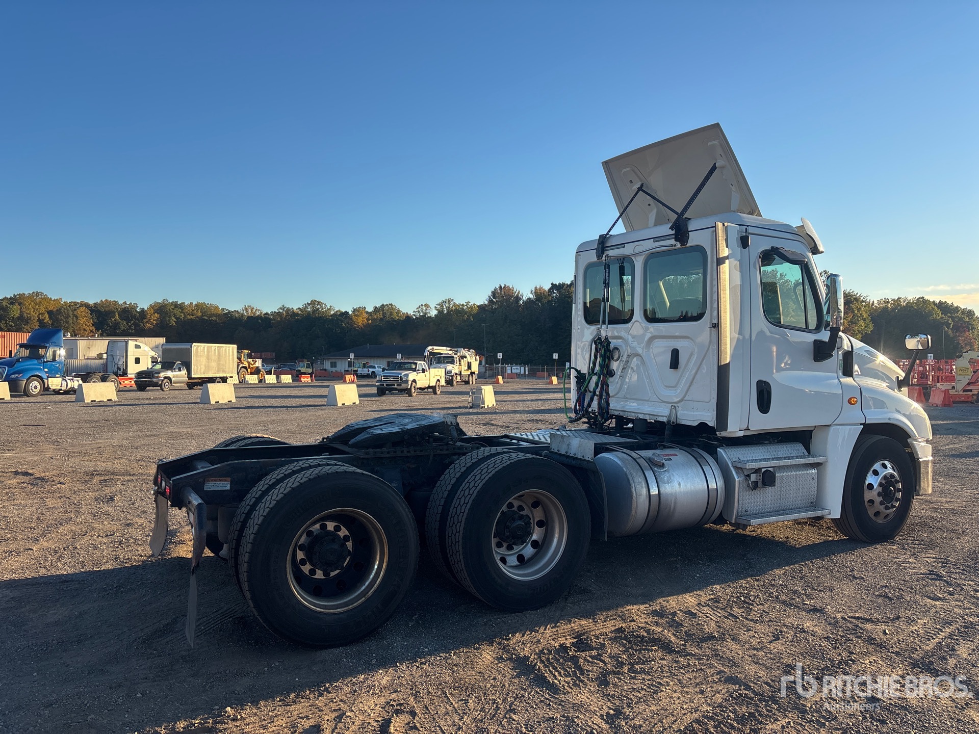 2019 Freightliner CASCADIA 125