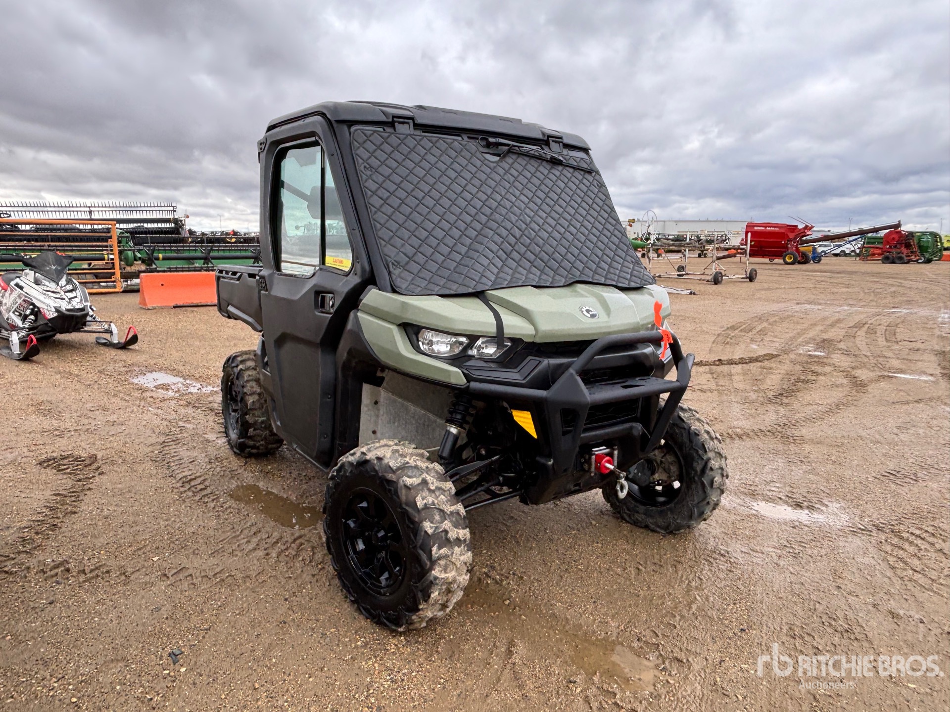 2021 Can Am DEFENDER HD8