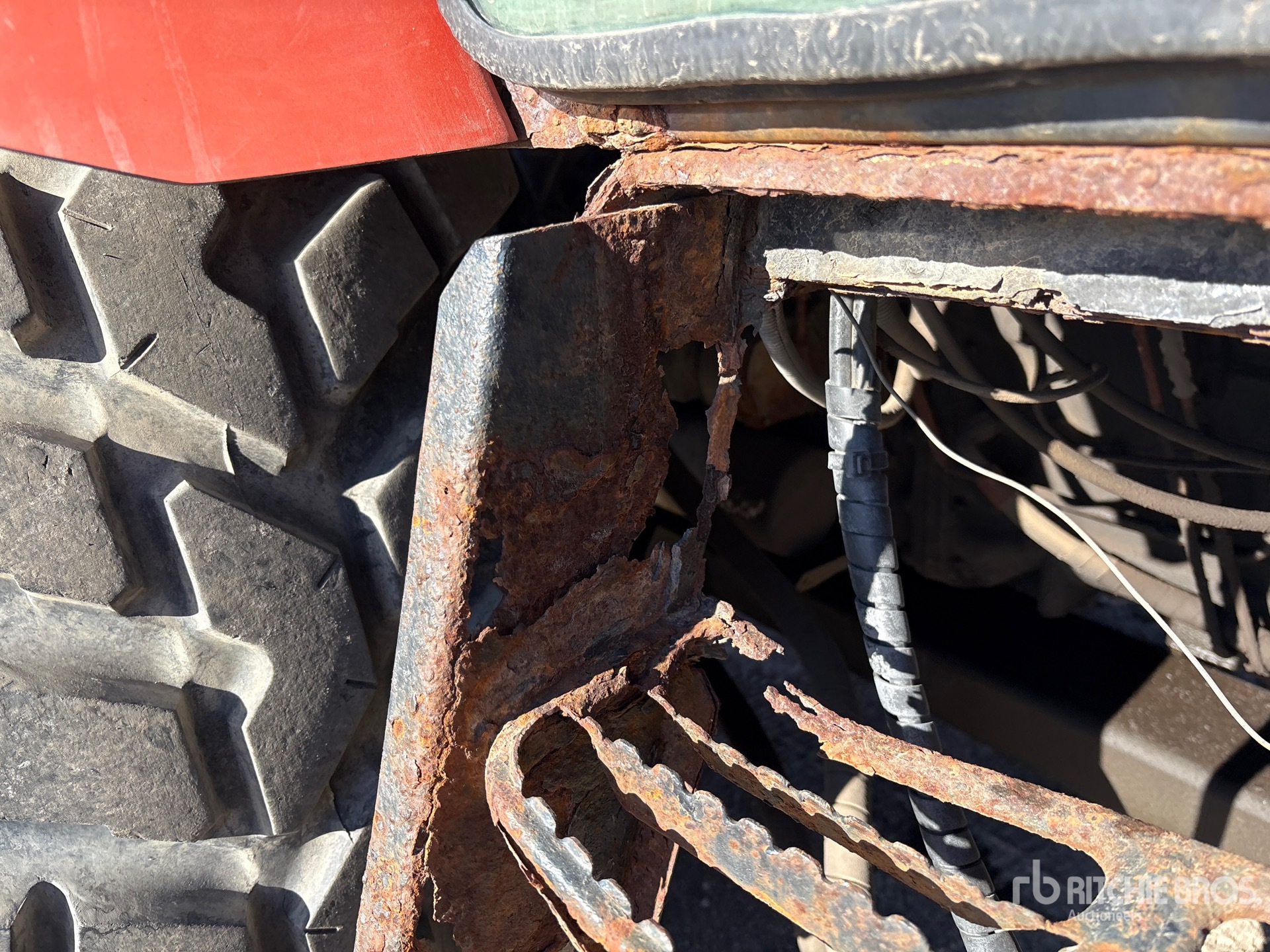 2013 Kubota M135GX