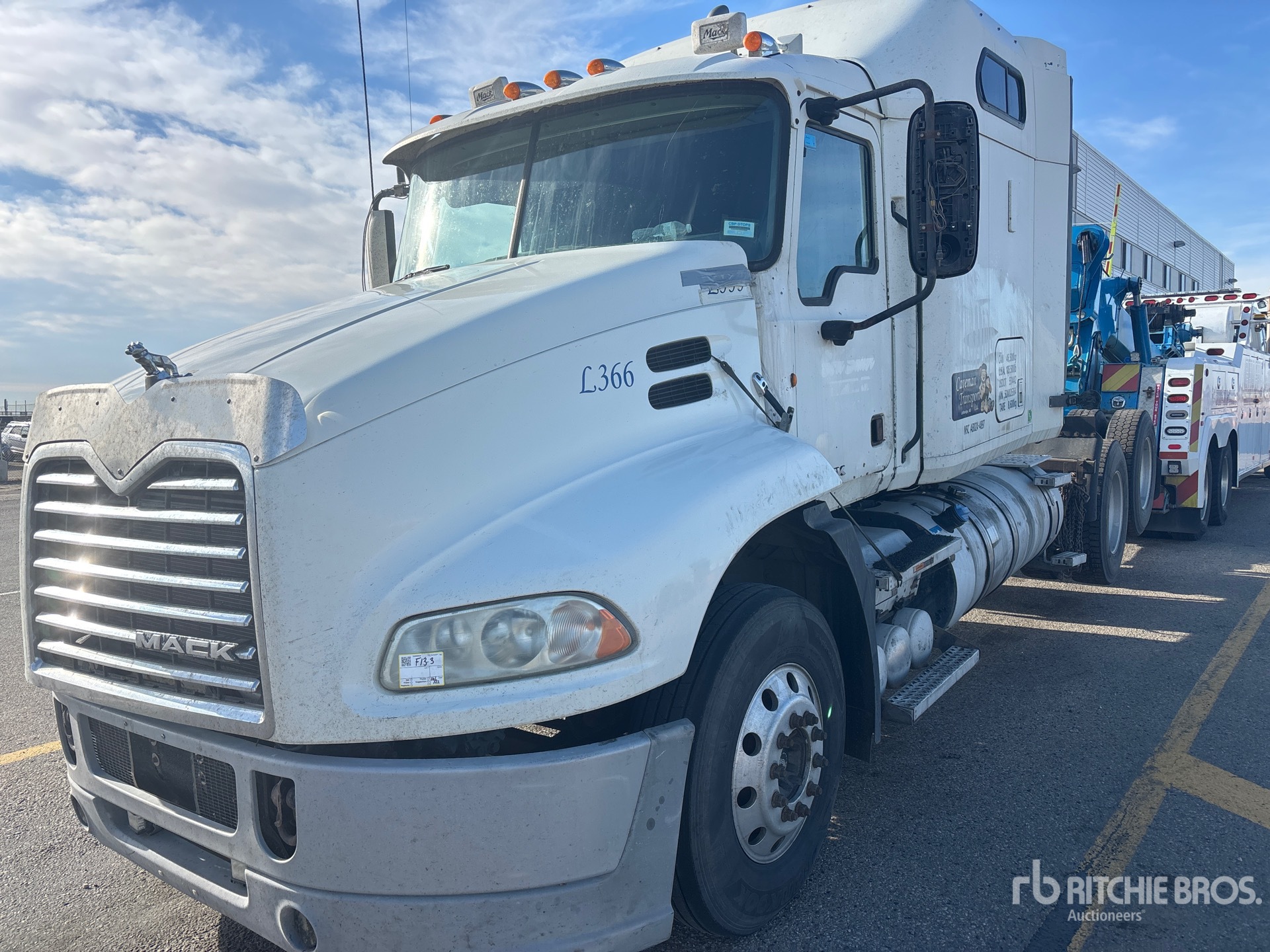 Photo of 2013 Mack CXU613
