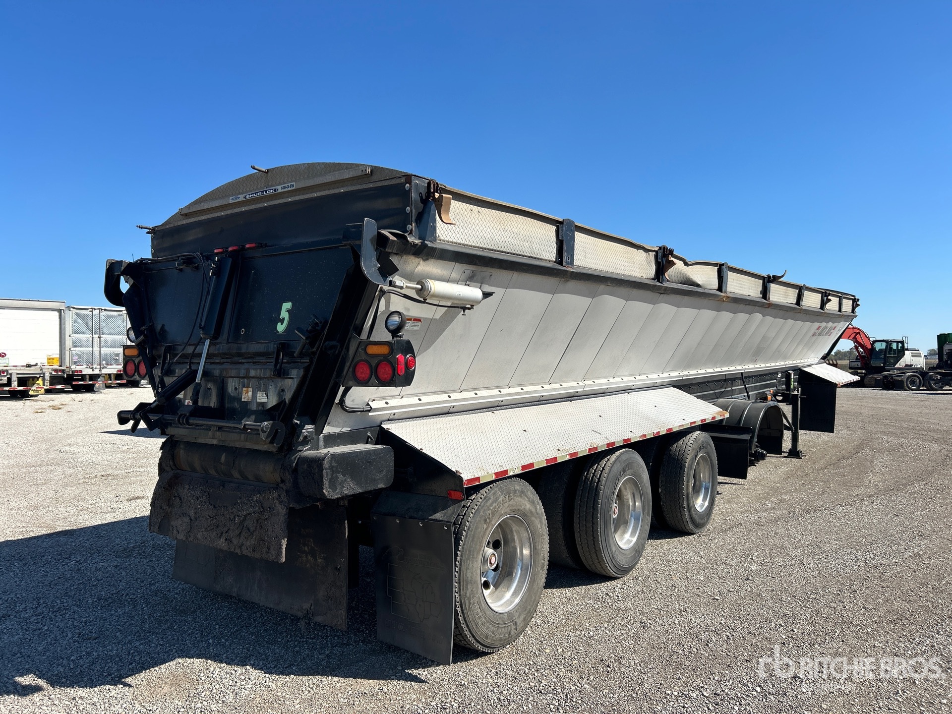 2011 Etnyre LB-240