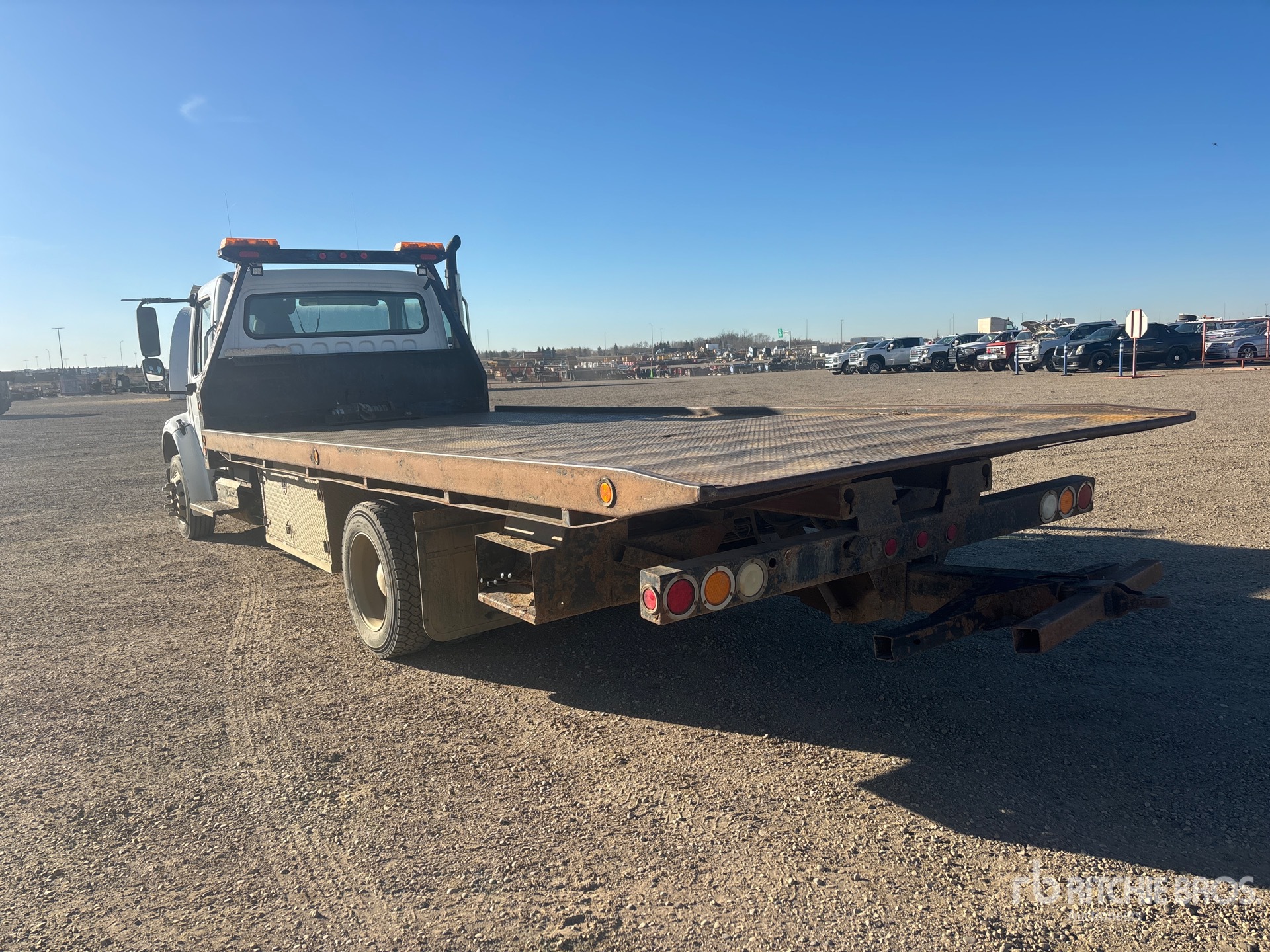 2005 Freightliner M2