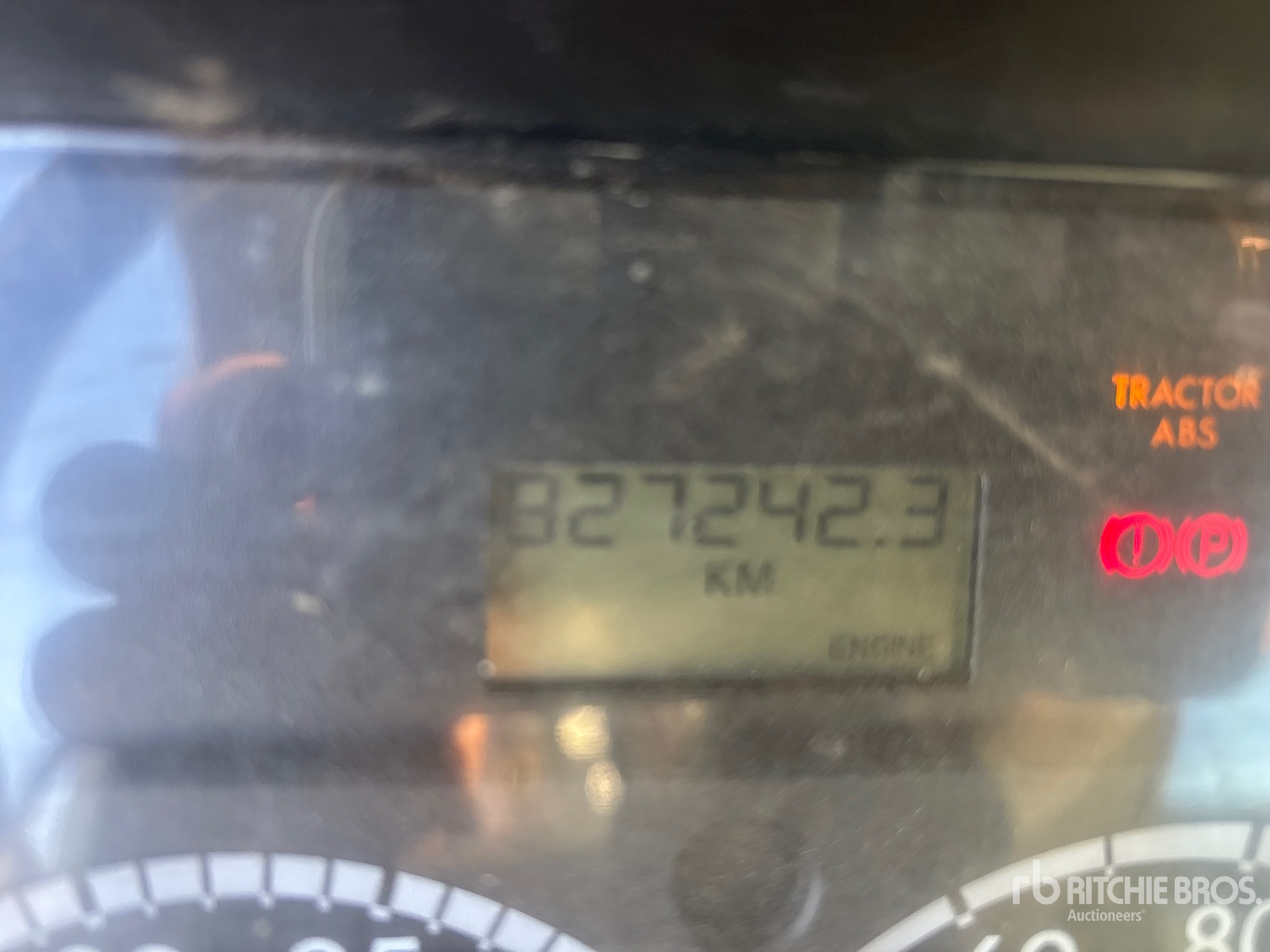 2005 Freightliner M2