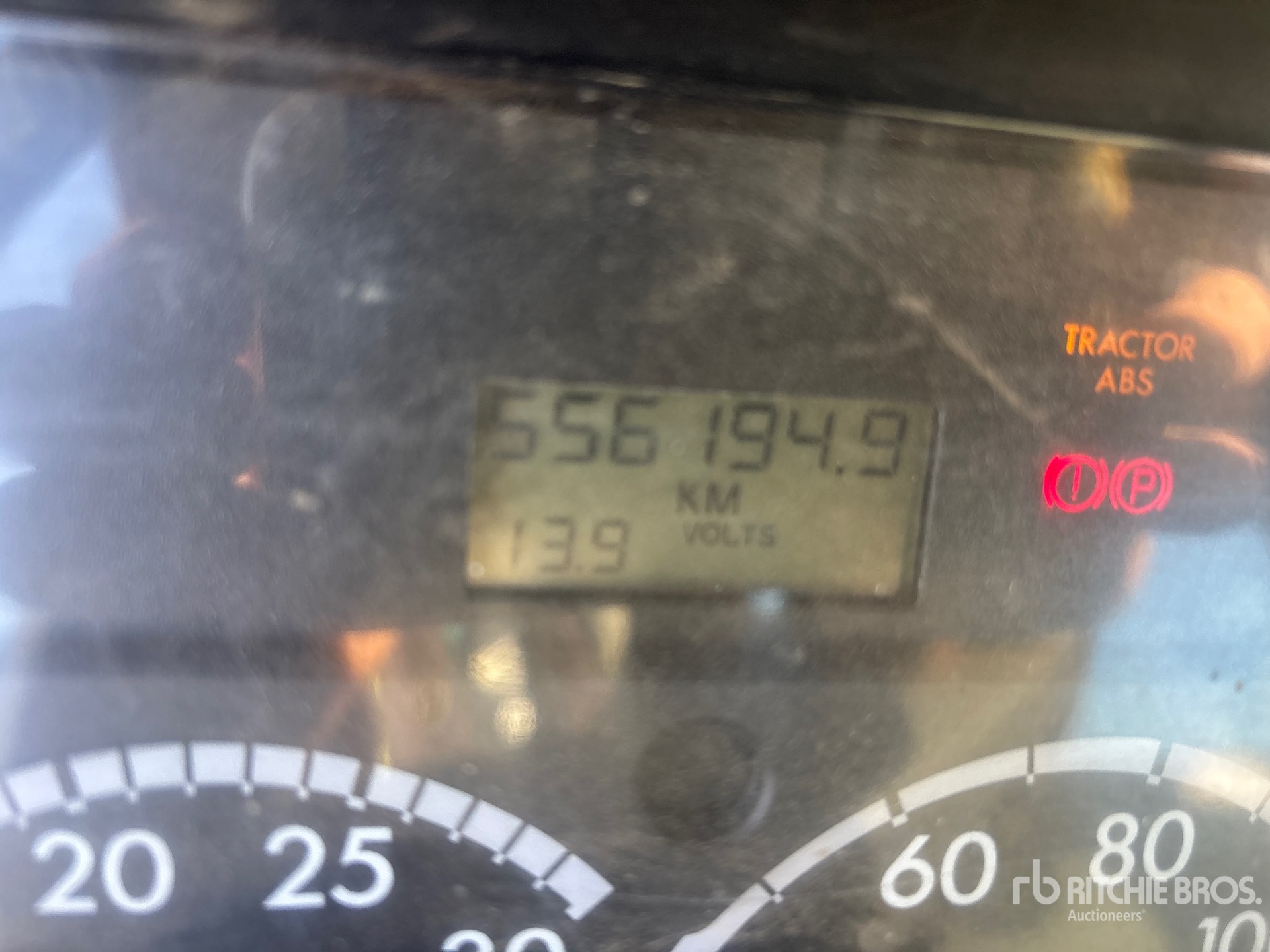 2005 Freightliner M2