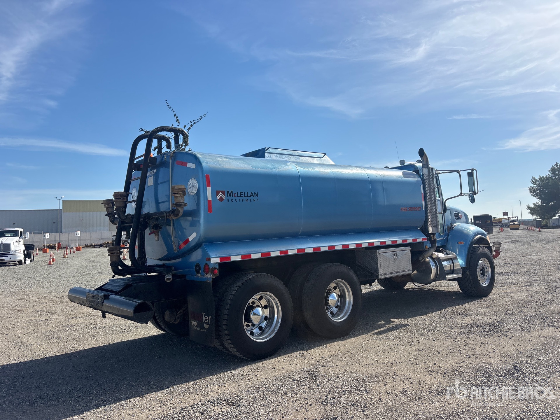 2007 Peterbilt 340