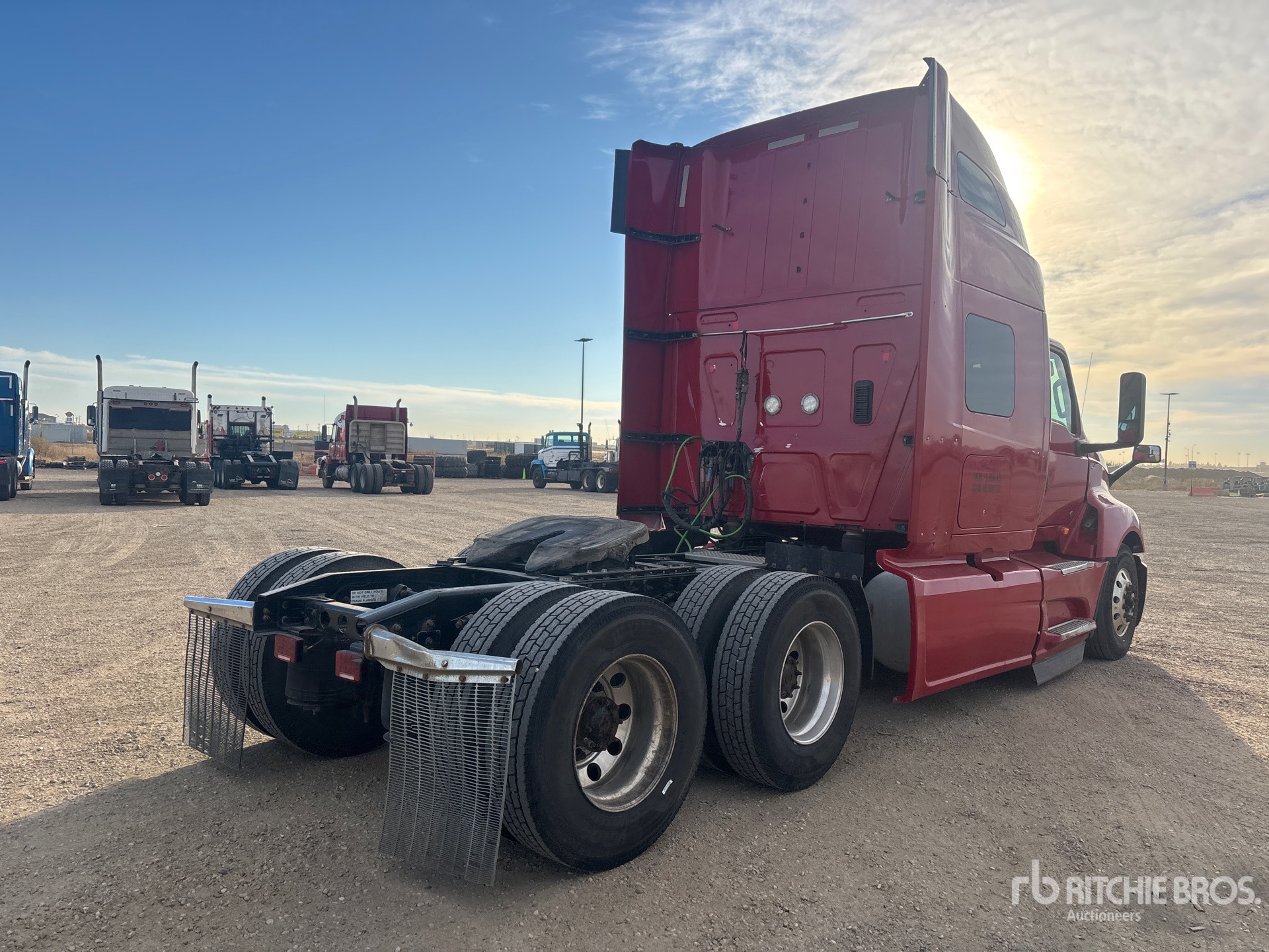 2021 International LT625