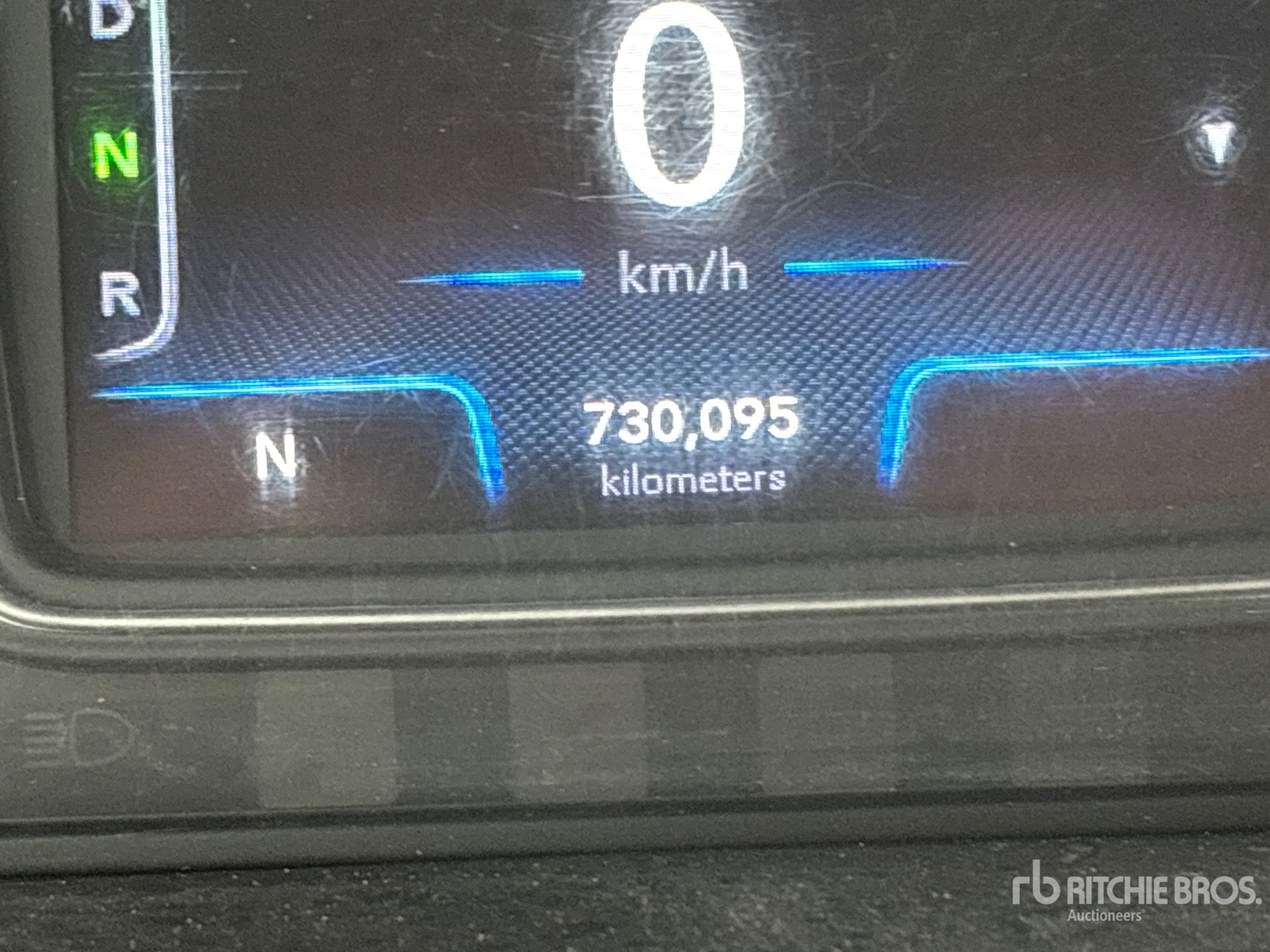 2022 International LT625