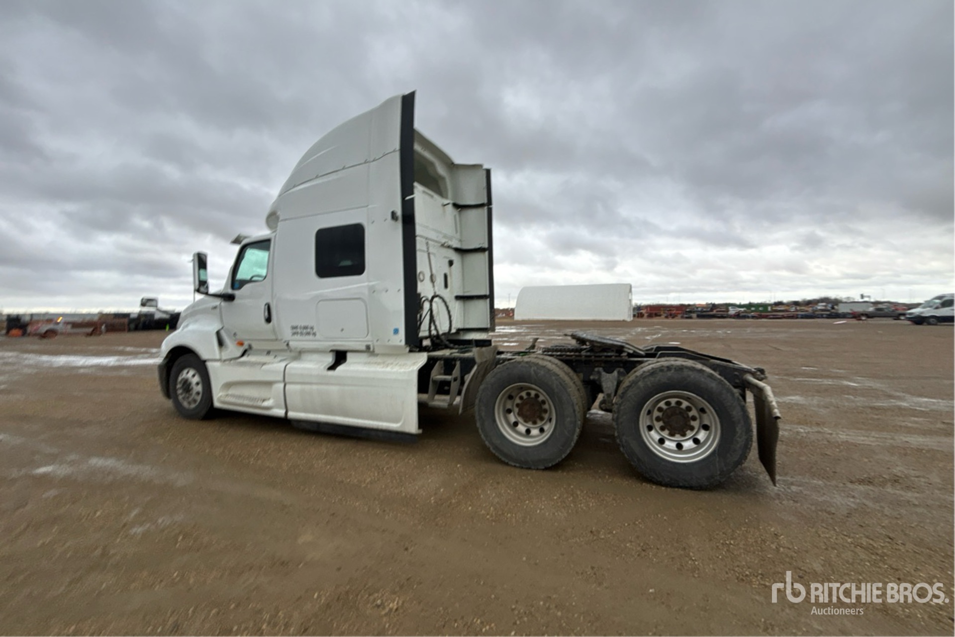 2022 International LT625