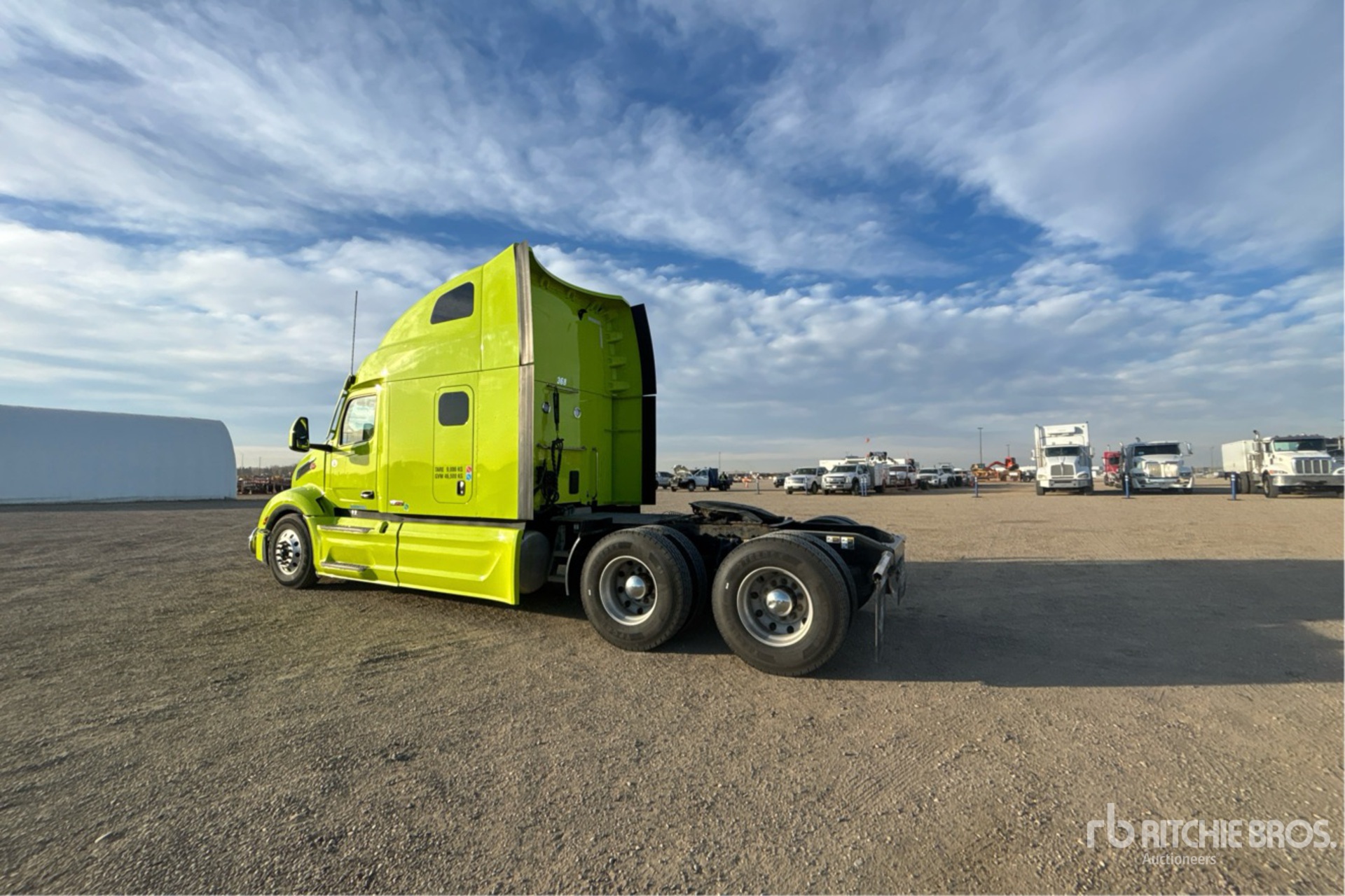 2023 Peterbilt 579