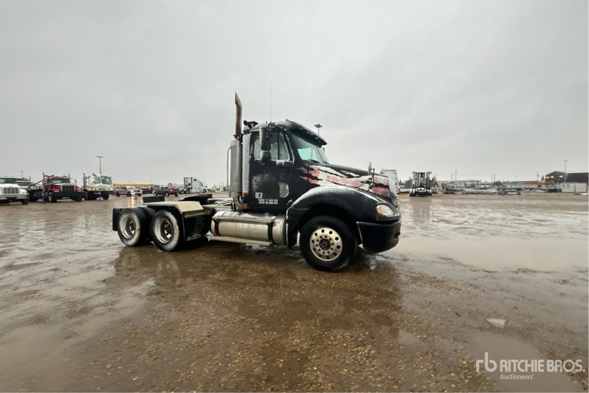 2003 Freightliner COLUMBIA 120