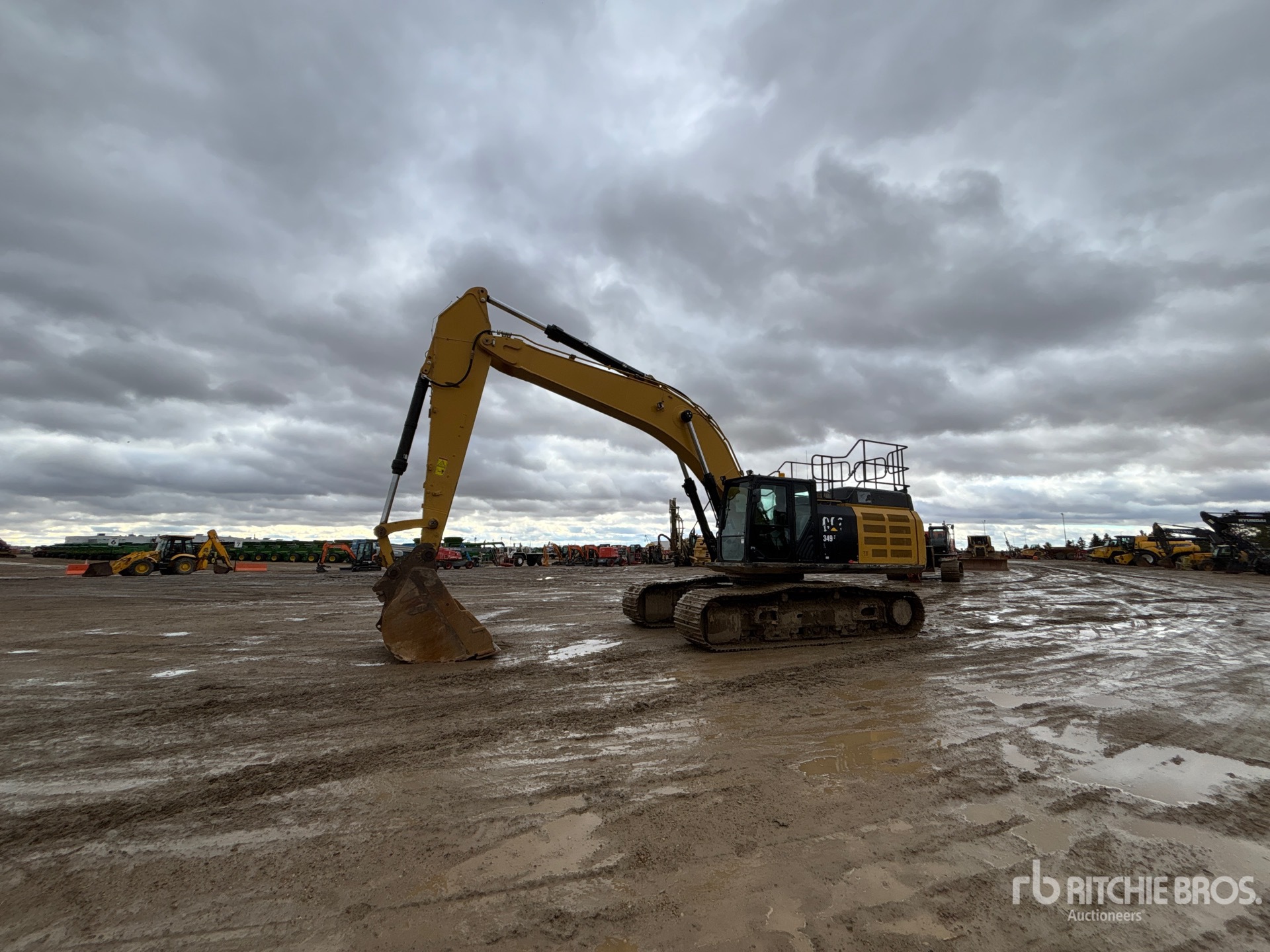 2017 Caterpillar 349FL