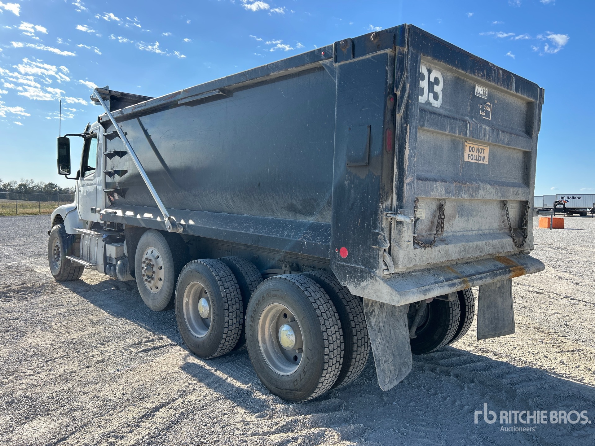 2021 Volvo VHD