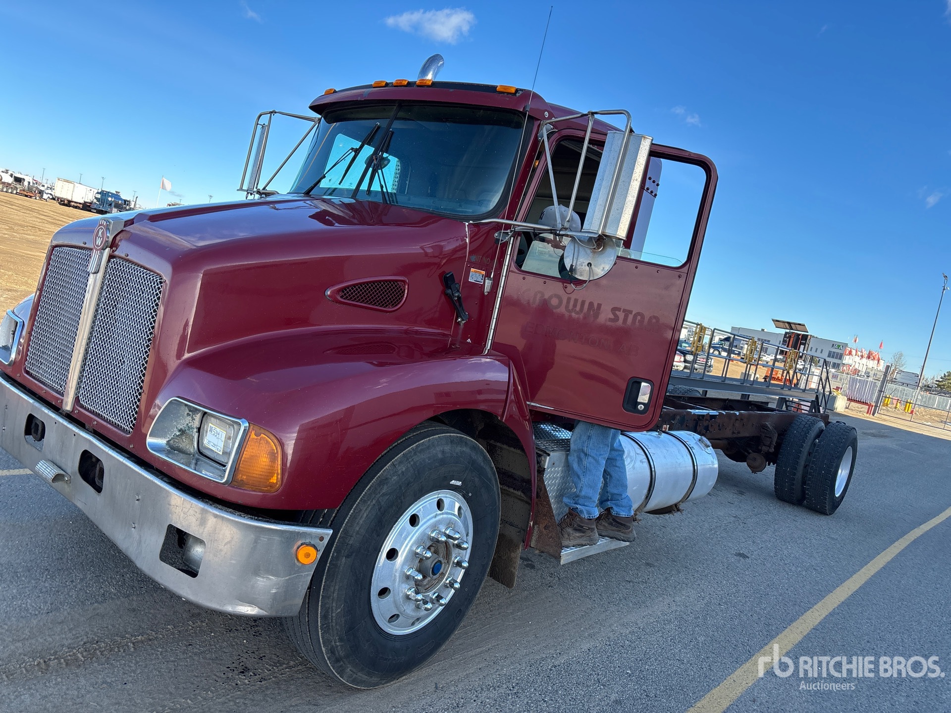 2008 Kenworth T300