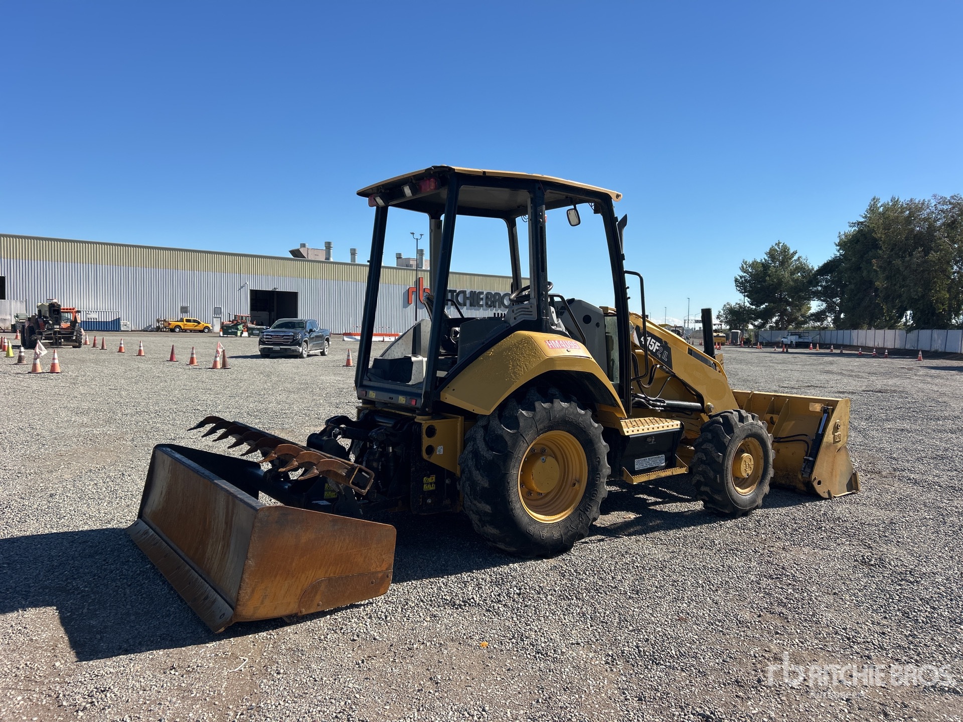 2016 Caterpillar 415F2IL