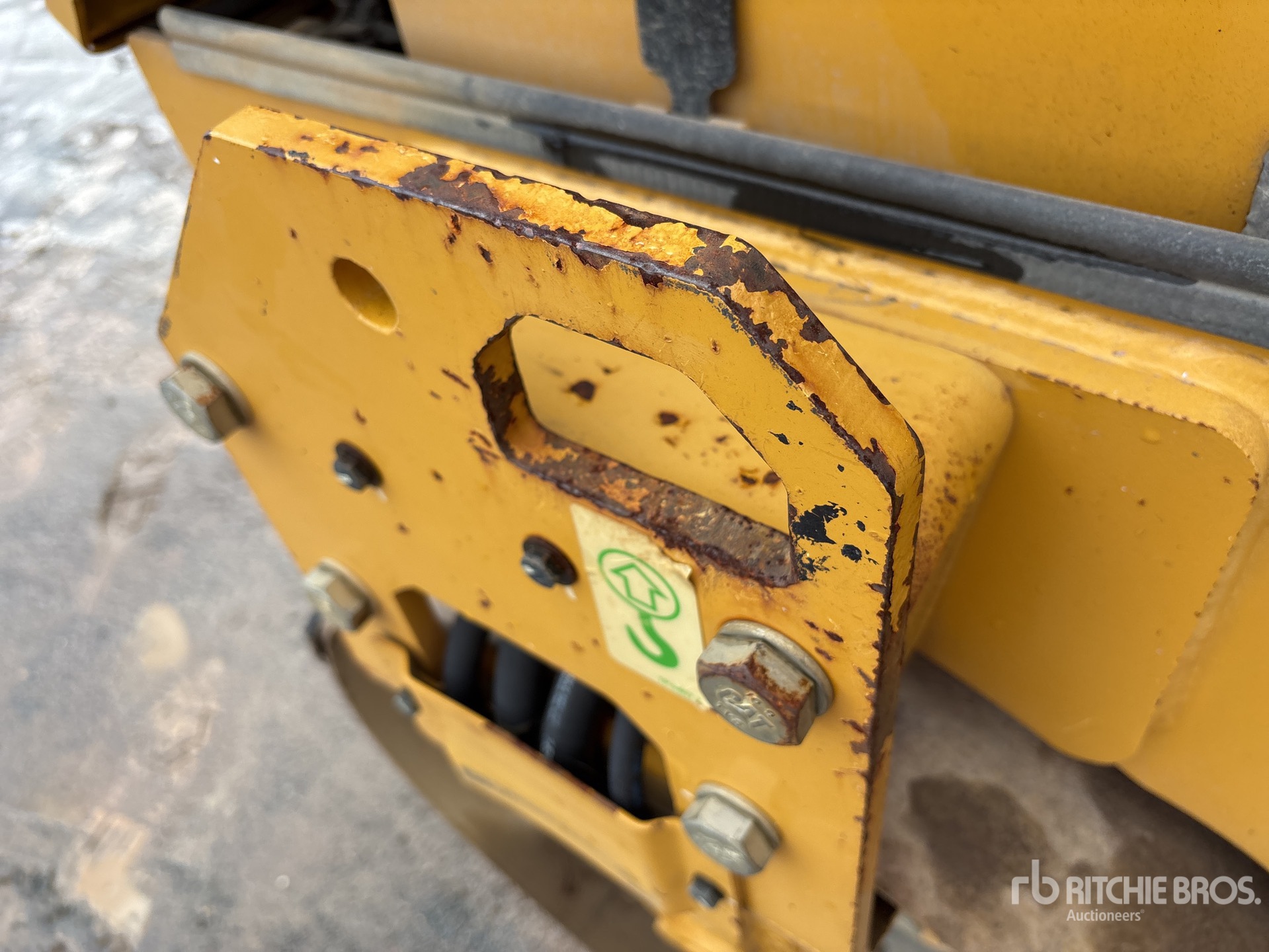 2023 Caterpillar CB2.7GC