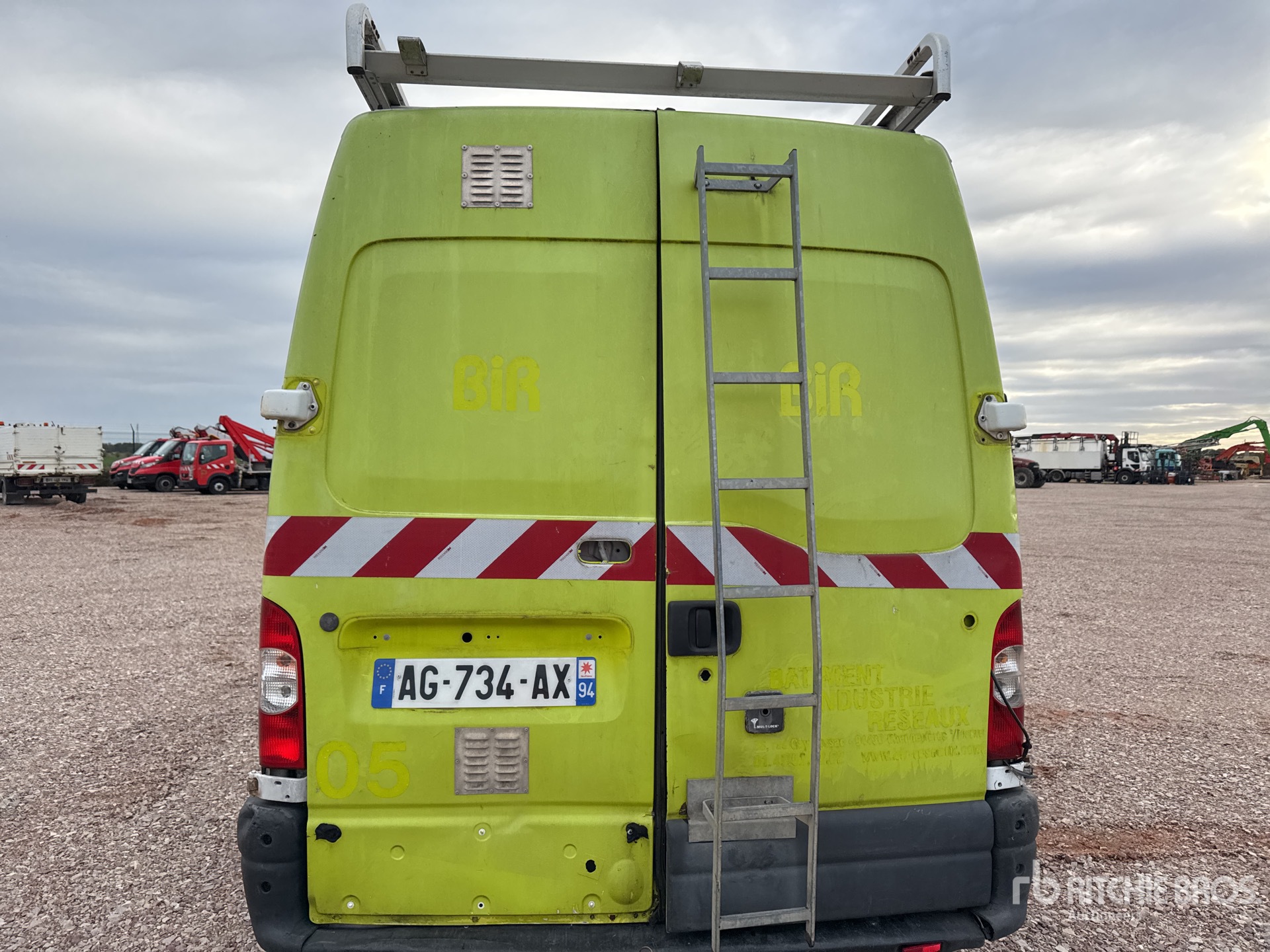 2009 Renault MASTER DCI100