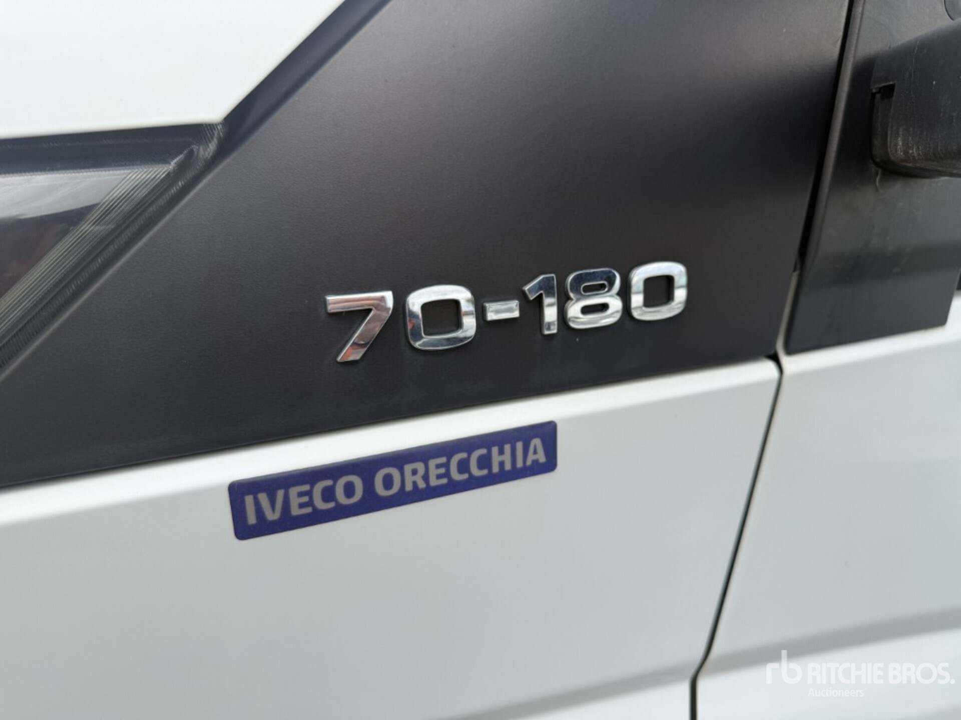 2017 Iveco DAILY 70-180
