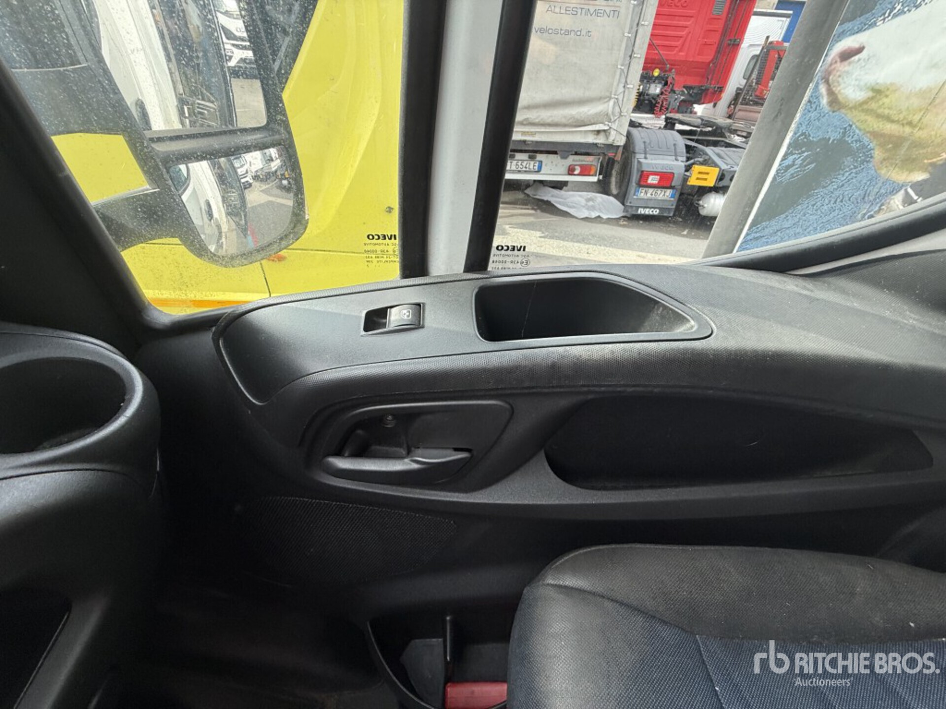 2017 Iveco DAILY 70-180